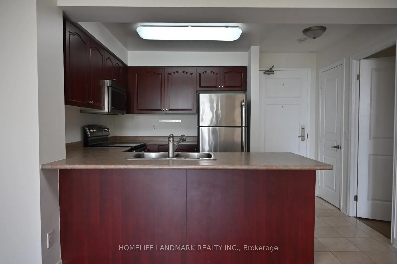 330 Red Maple Road, #502