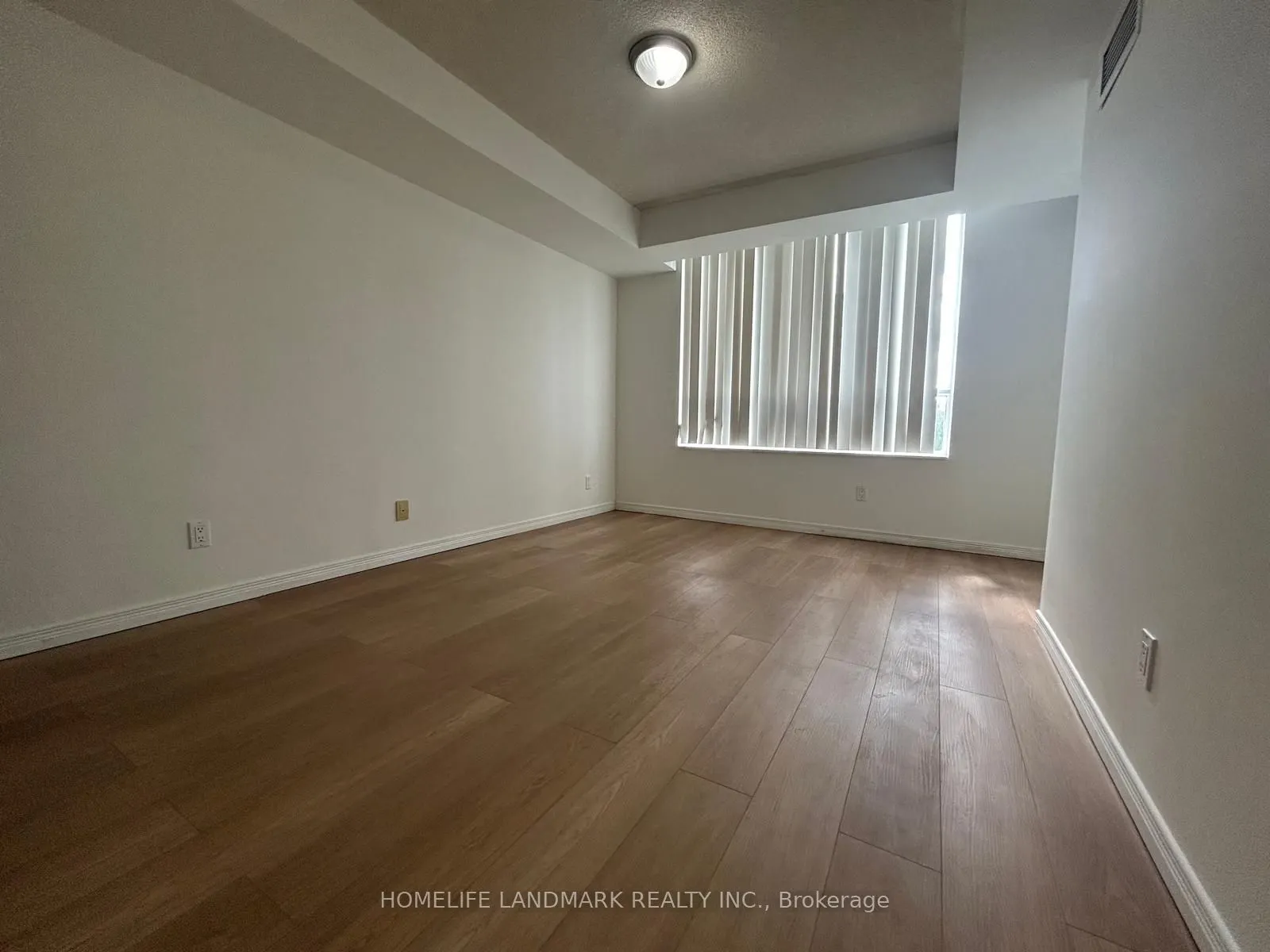 330 Red Maple Road, #502