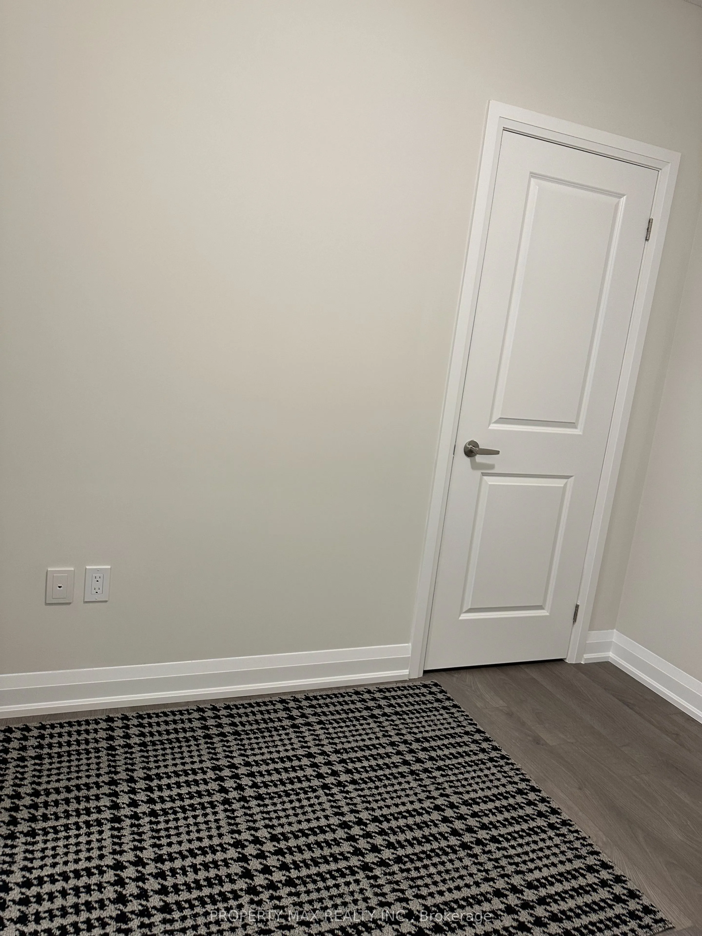 5917 Main Street, #303
