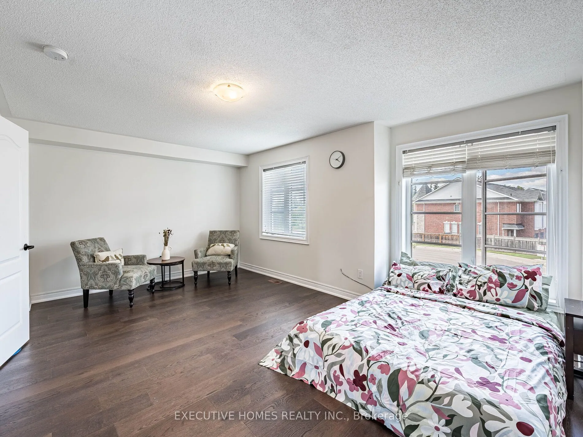 15 Lowther Avenue