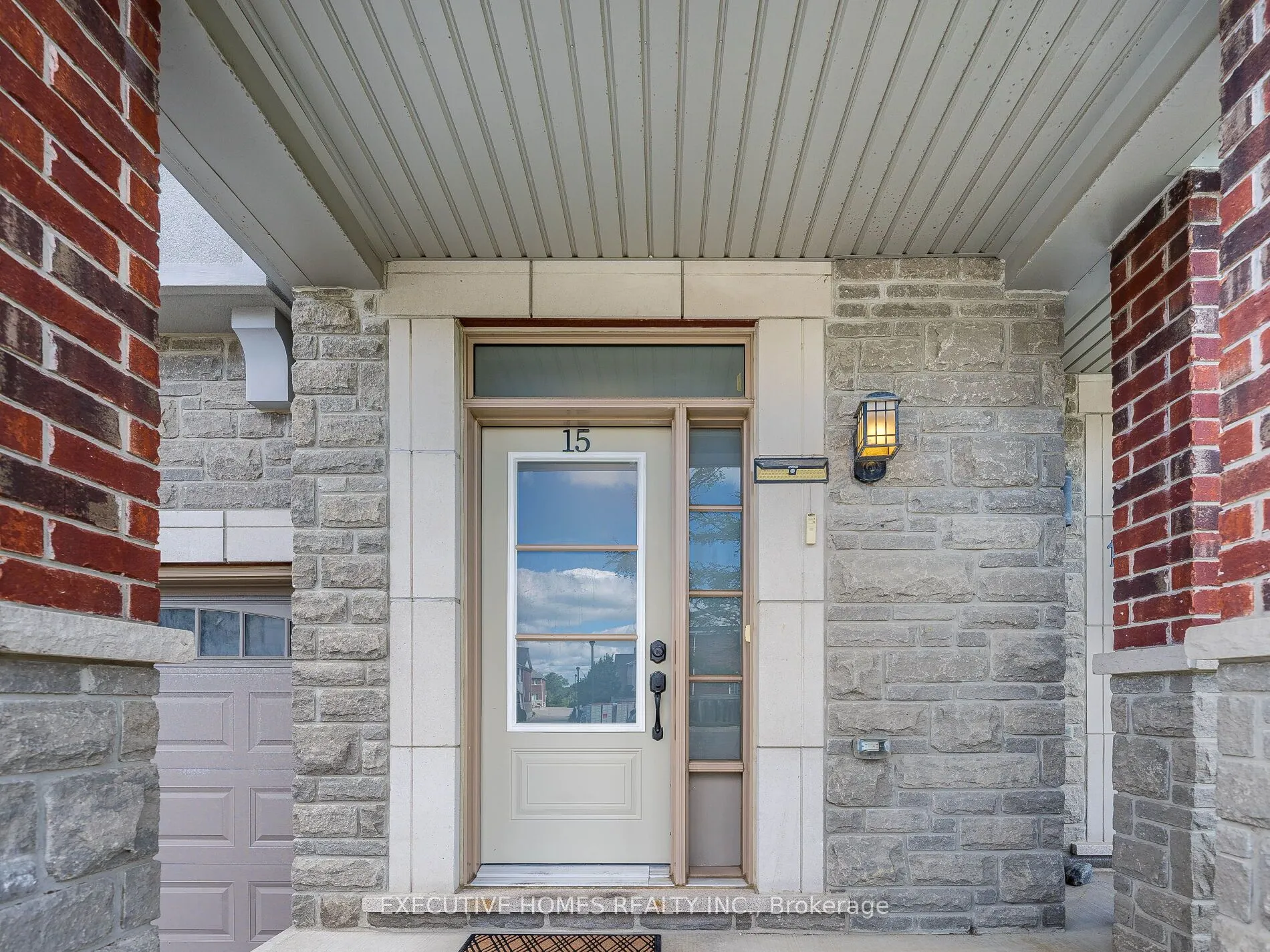 15 Lowther Avenue