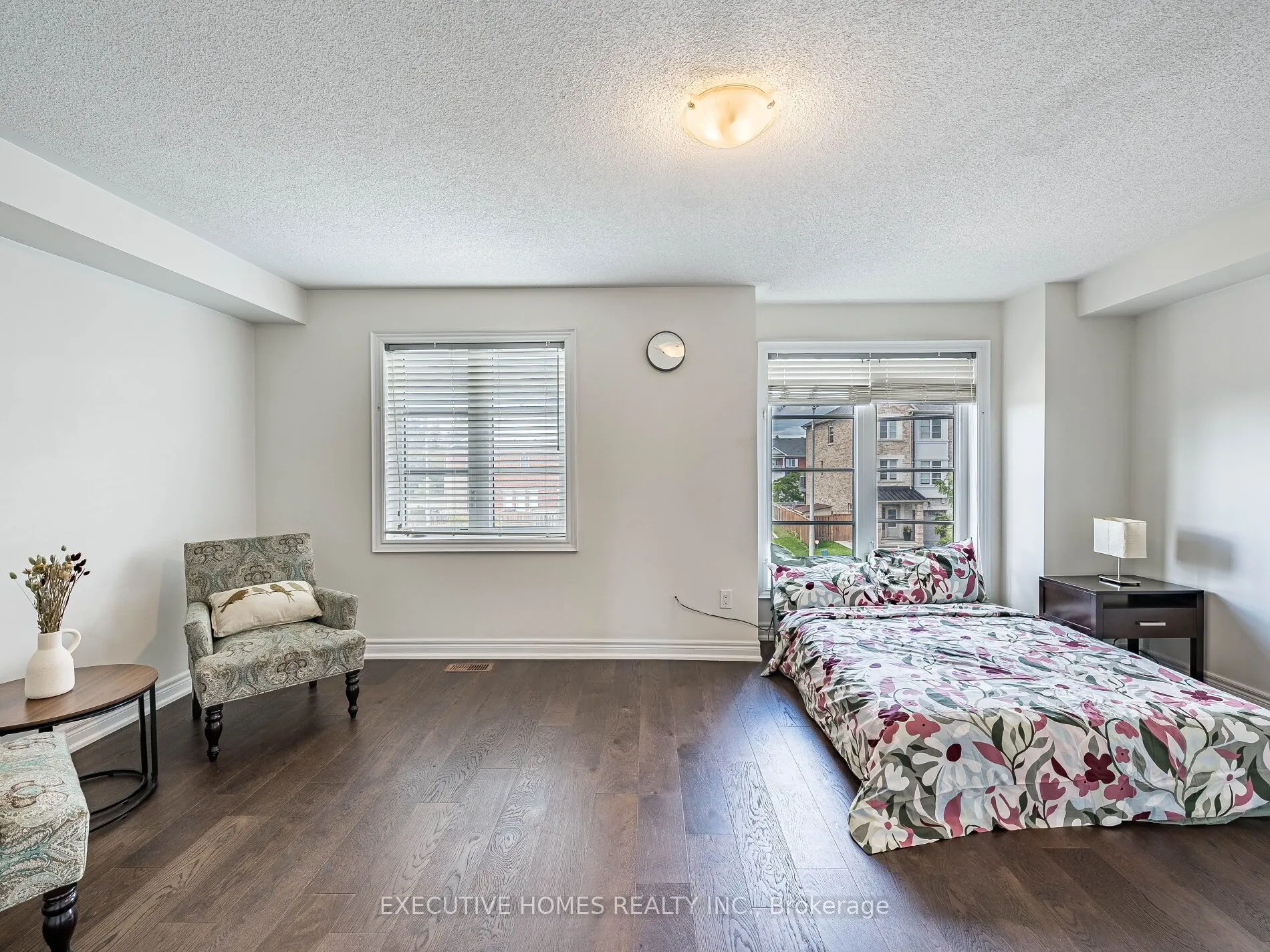 15 Lowther Avenue