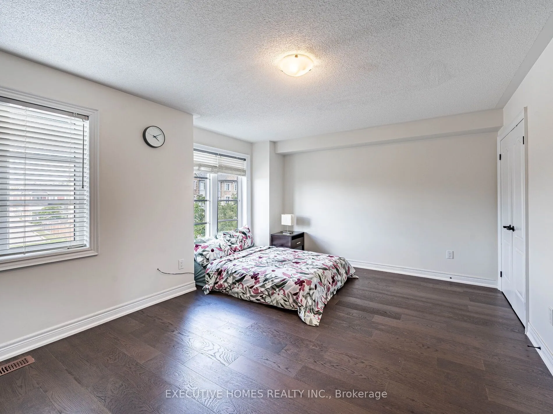 15 Lowther Avenue