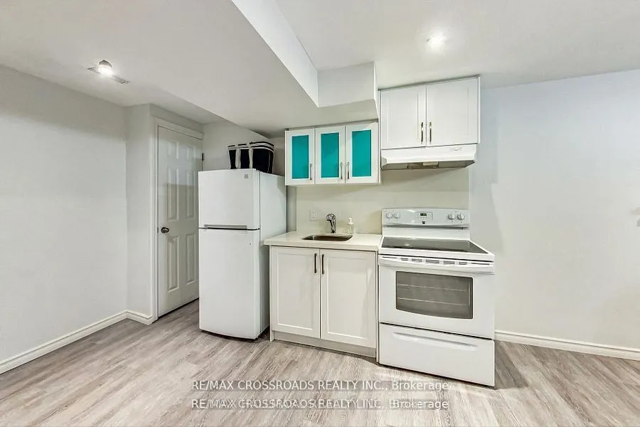 374 Handley Crescent, #Bsmt