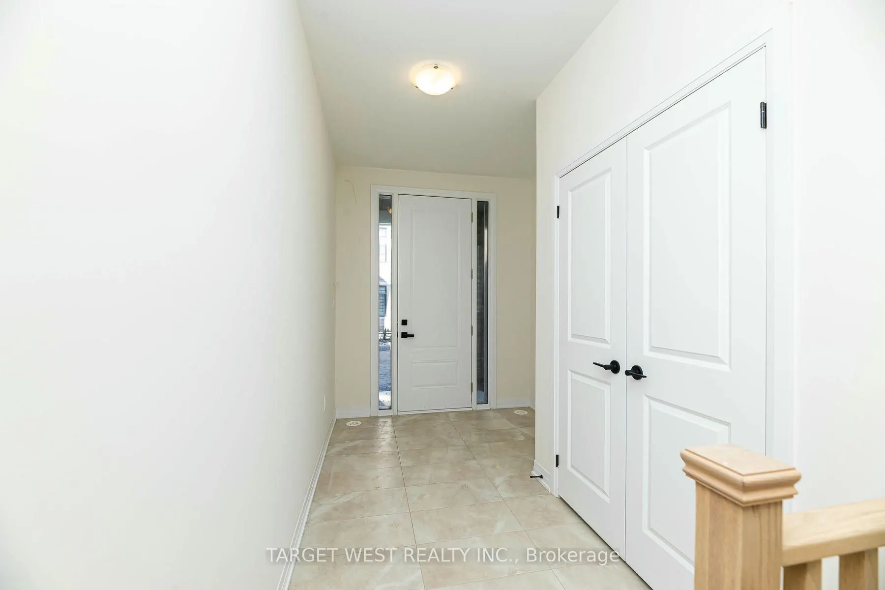 23 Archambault Way