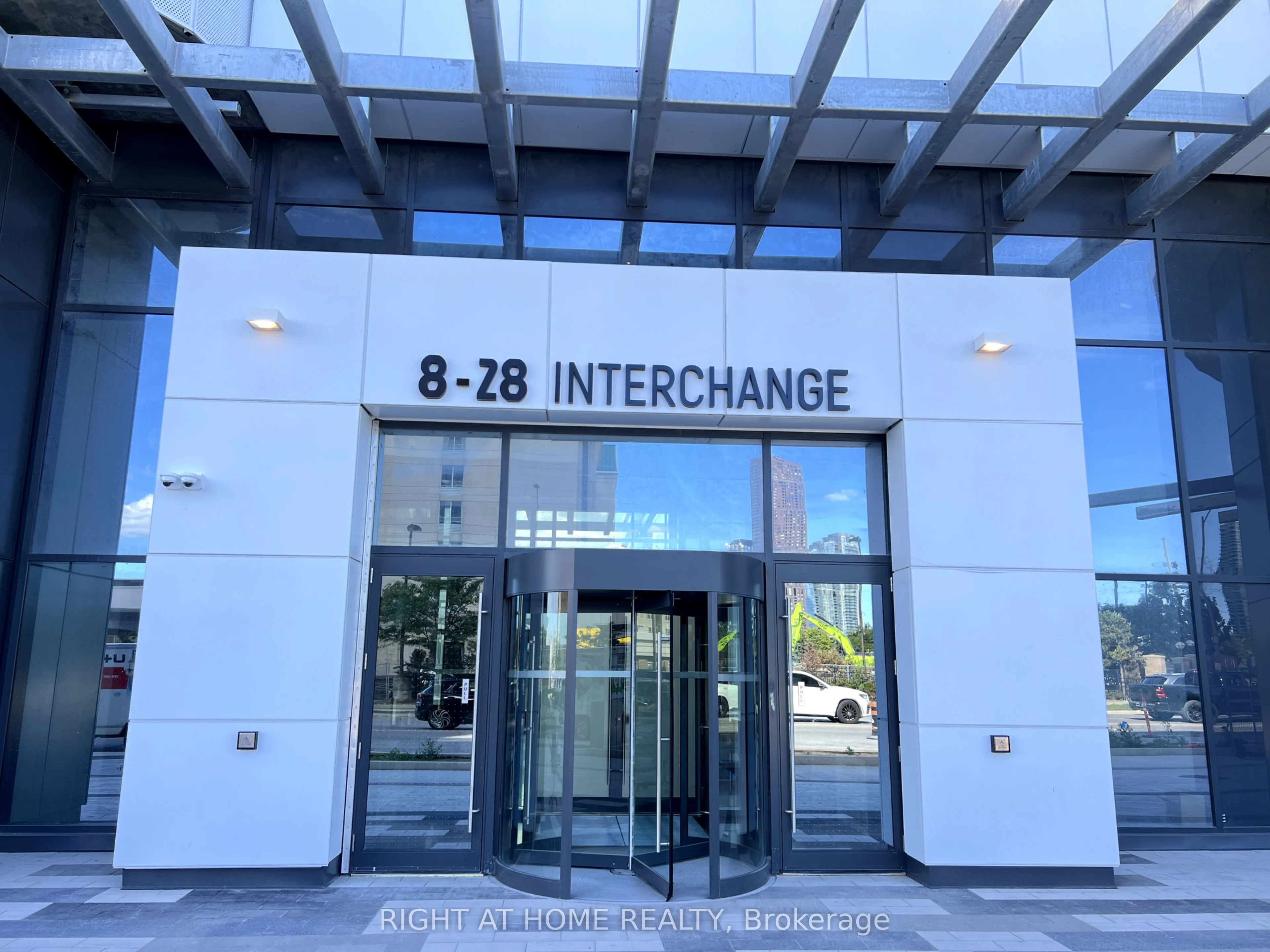 28 Interchange Way, #3116