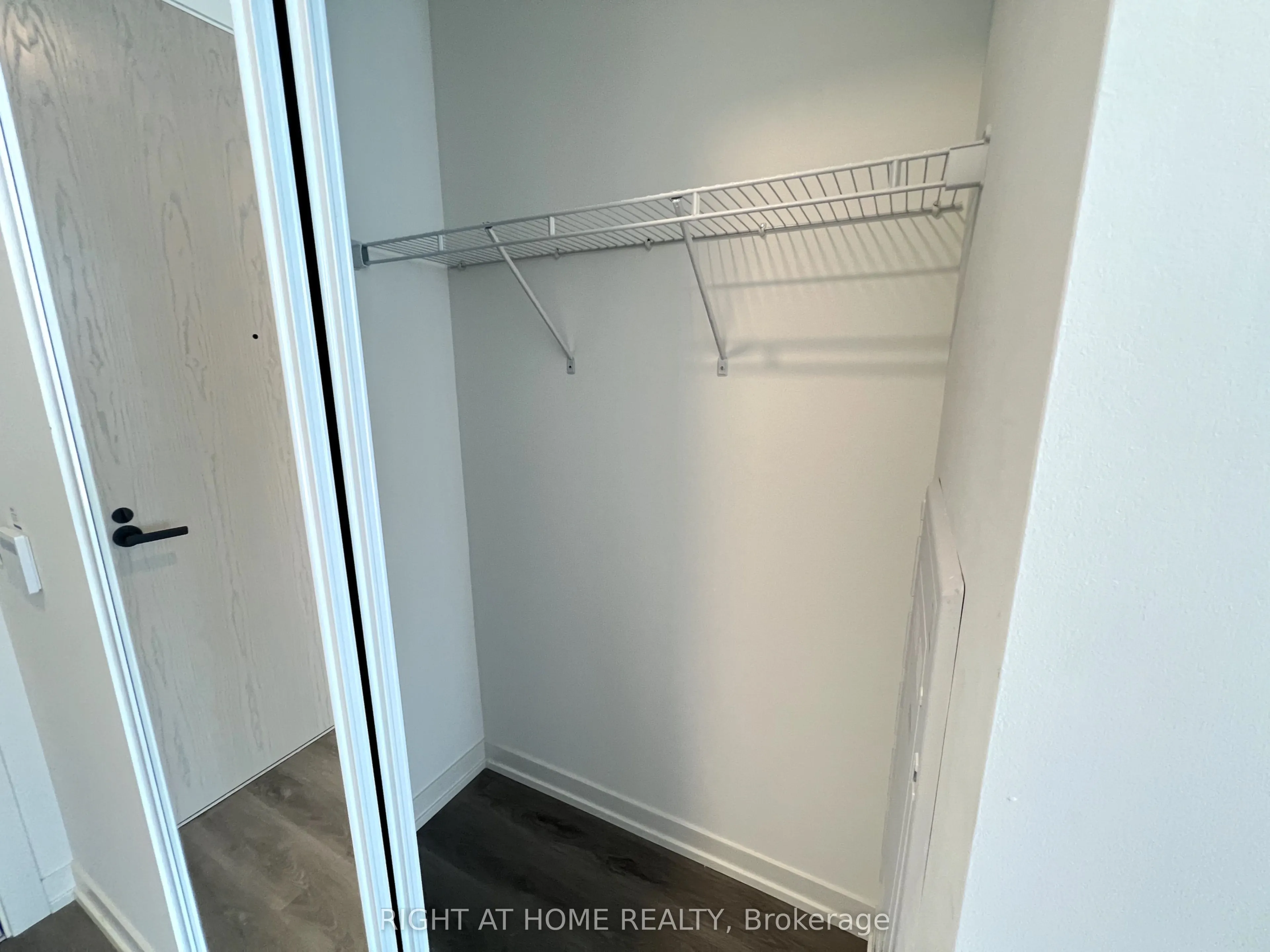 28 Interchange Way, #3116