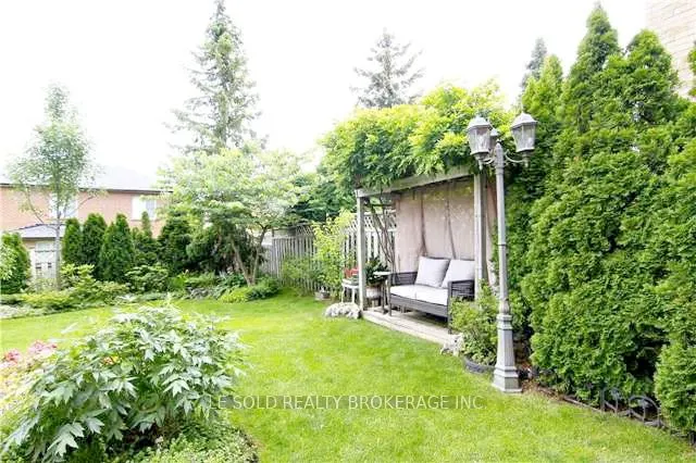 347 Fern Avenue, #Bsmt Room