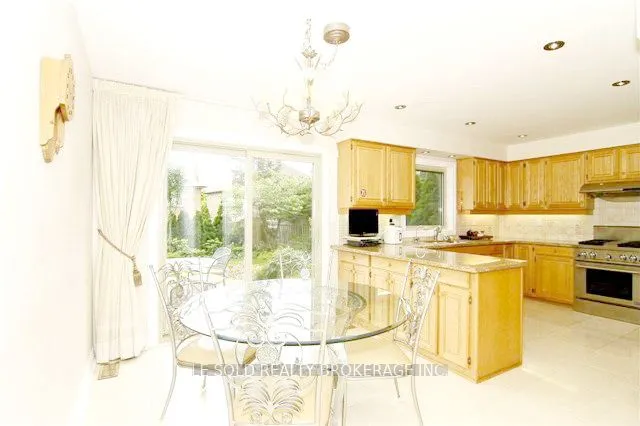 347 Fern Avenue, #Bsmt Room
