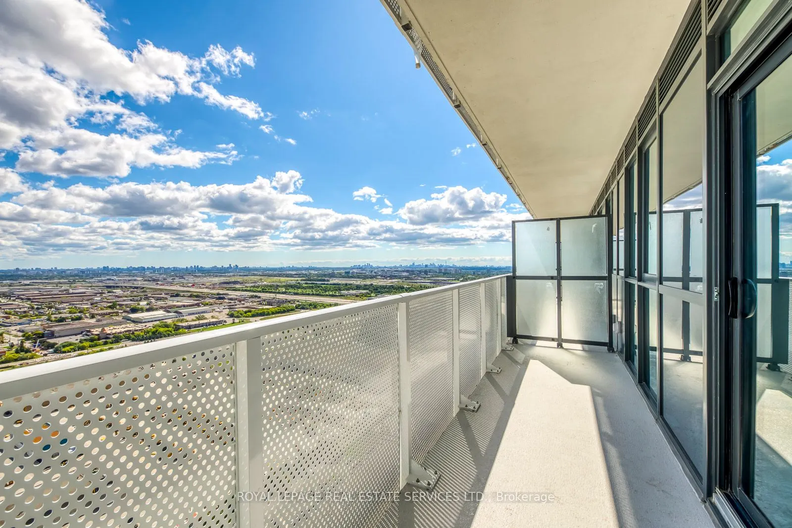 28 Interchange Way, #4106