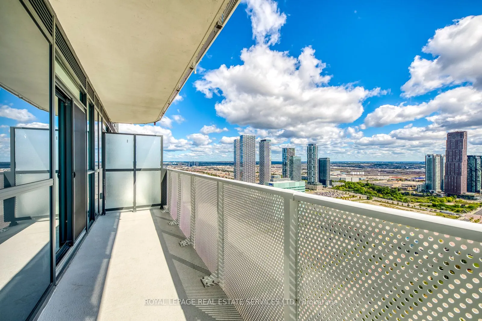 28 Interchange Way, #4106