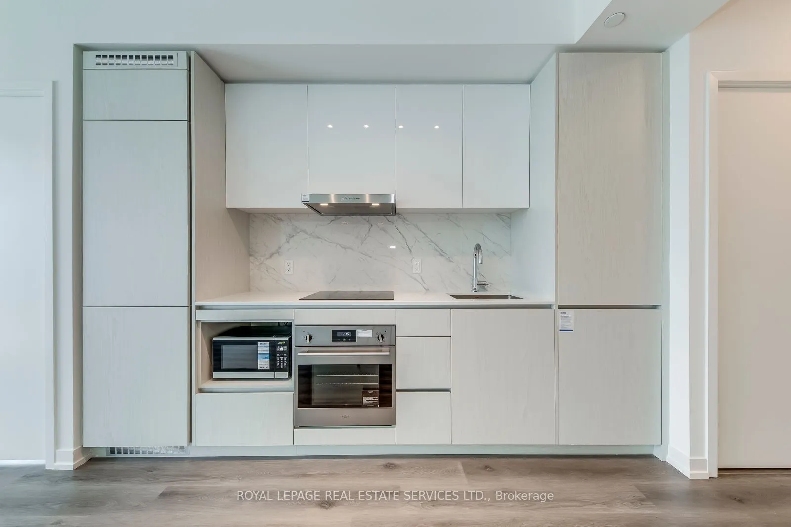 28 Interchange Way, #4106