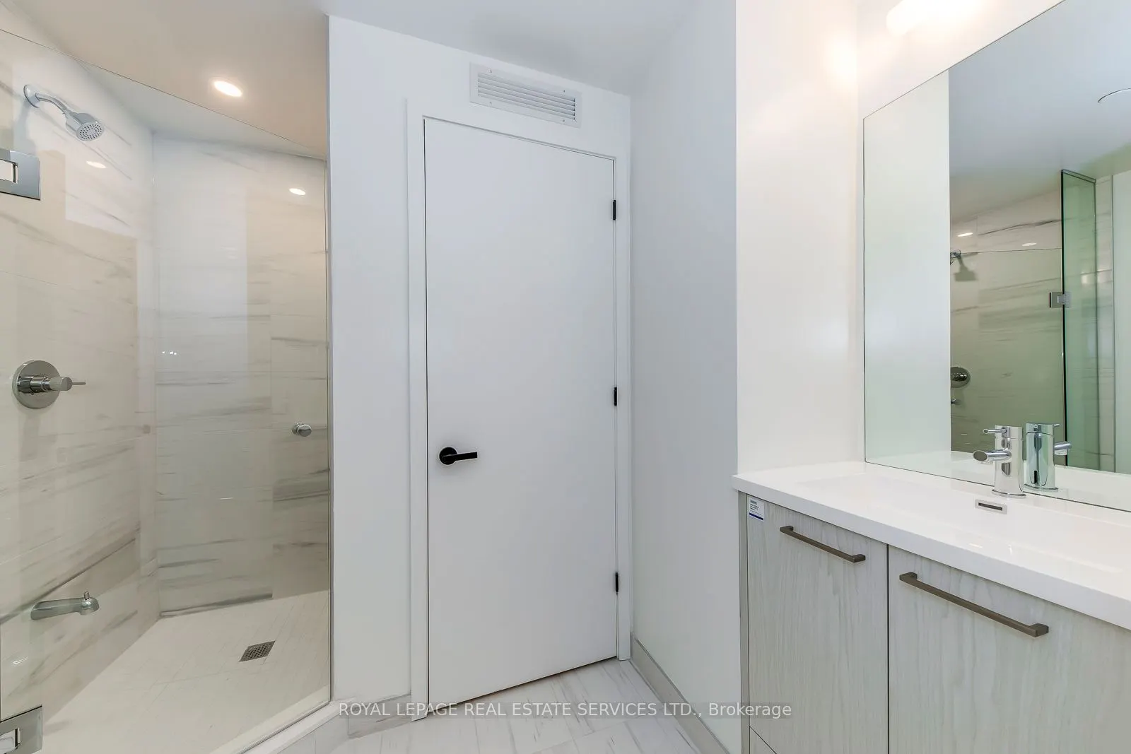 28 Interchange Way, #4106