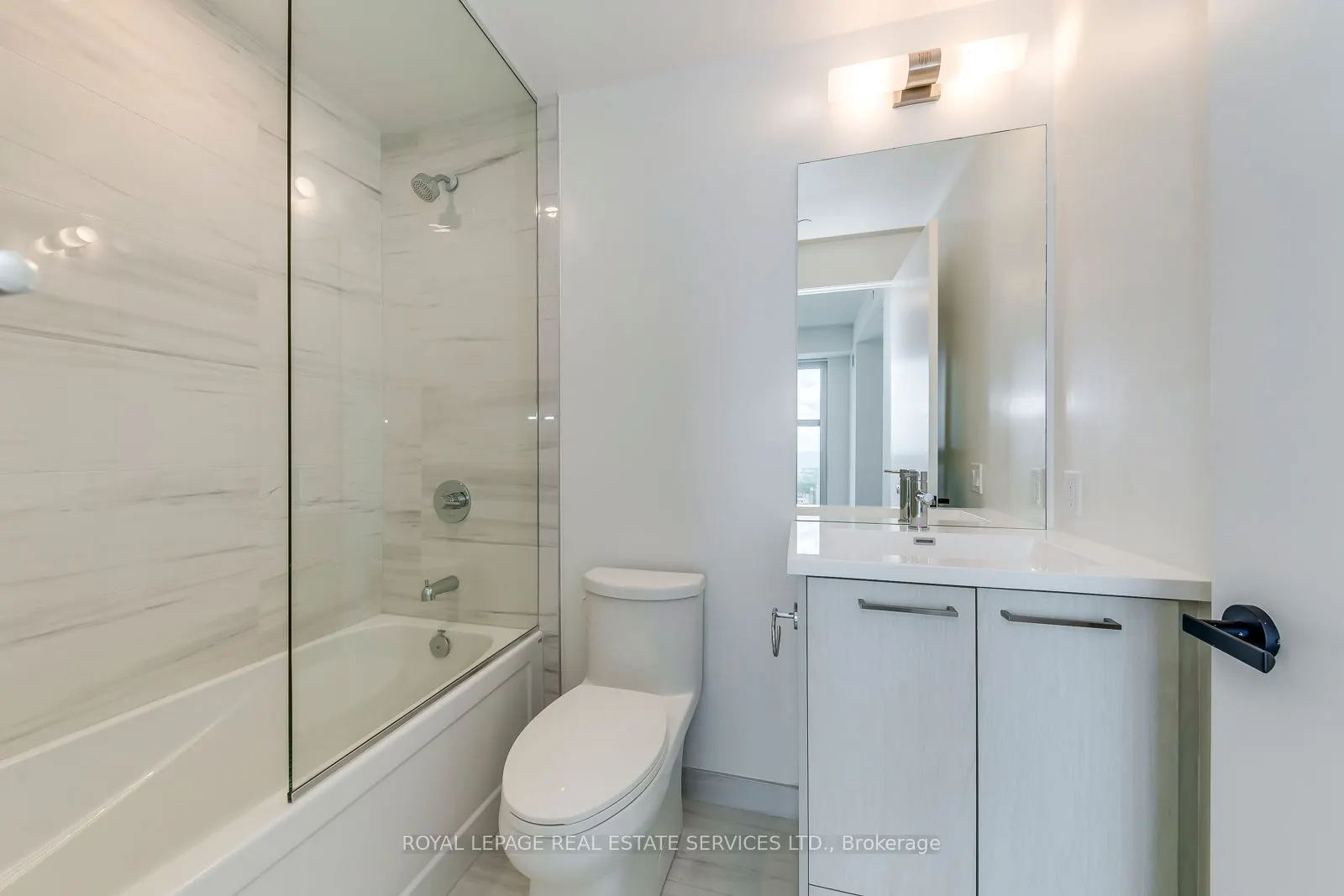 28 Interchange Way, #4106