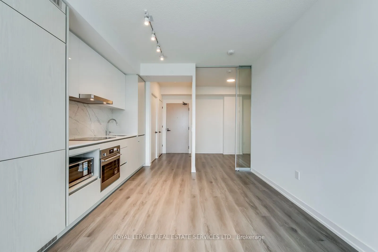 28 Interchange Way, #4106