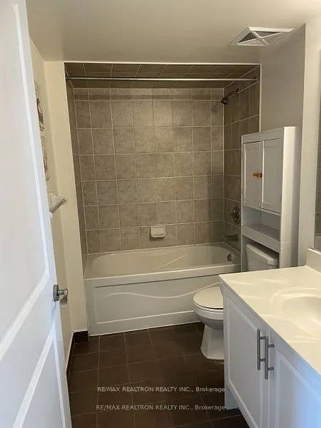 18 Harding Boulevard, #1015