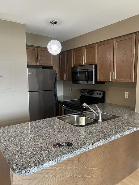18 Harding Boulevard, #1015