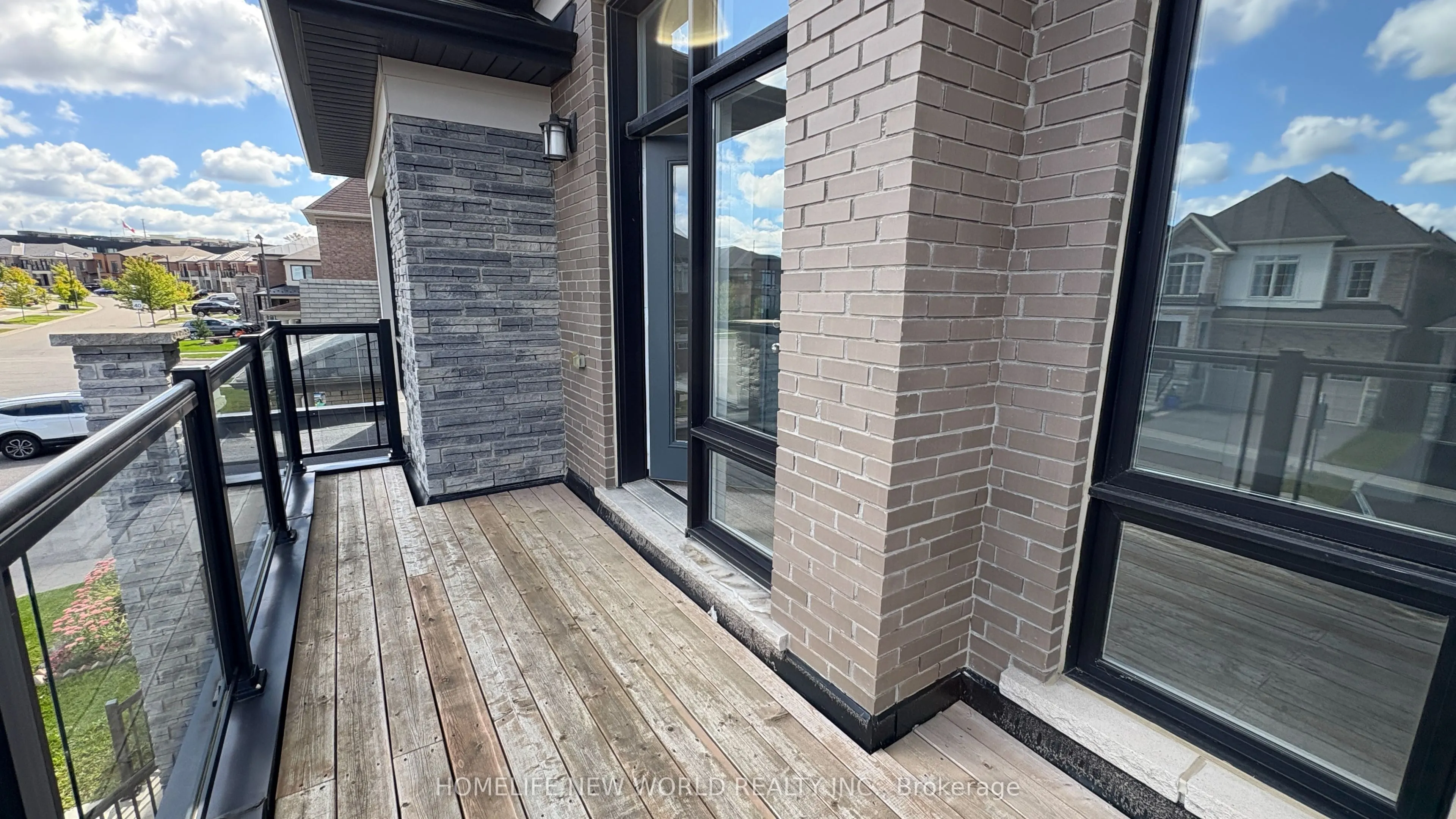 10 Starkweather Street