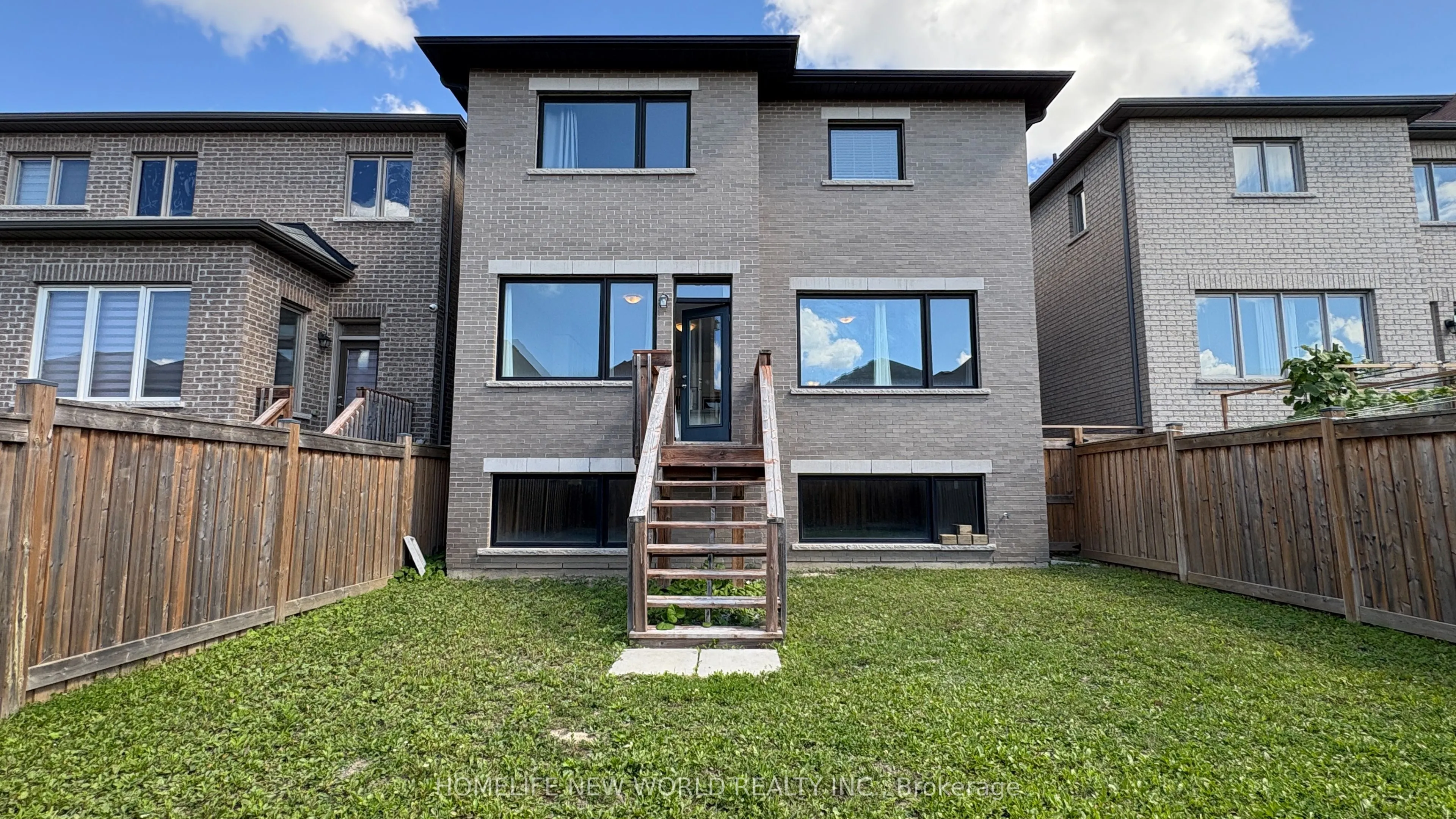 10 Starkweather Street