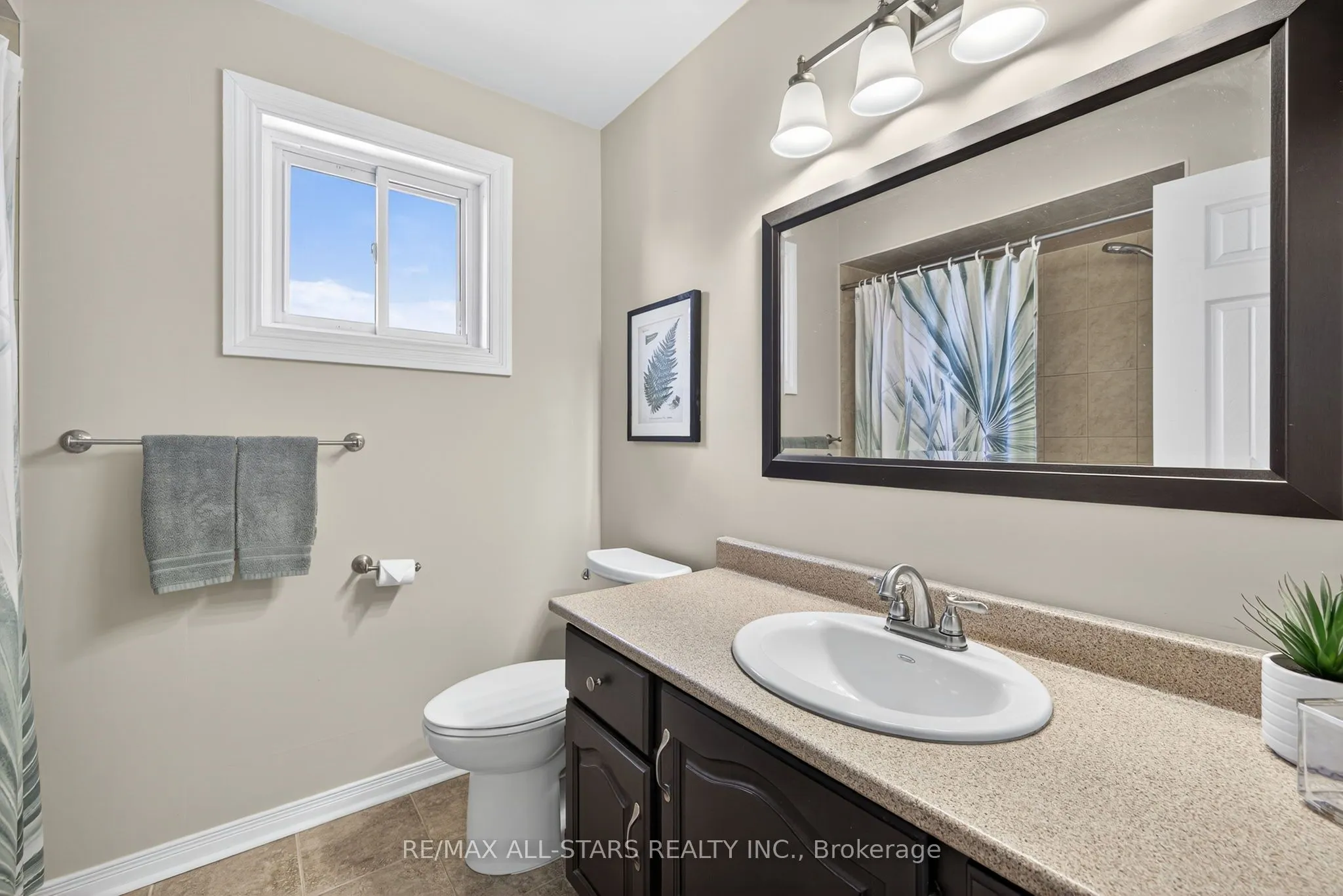 10 Castille Crescent