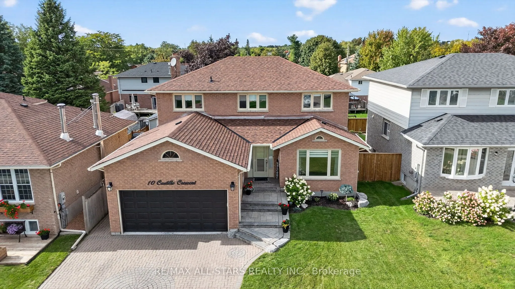 10 Castille Crescent