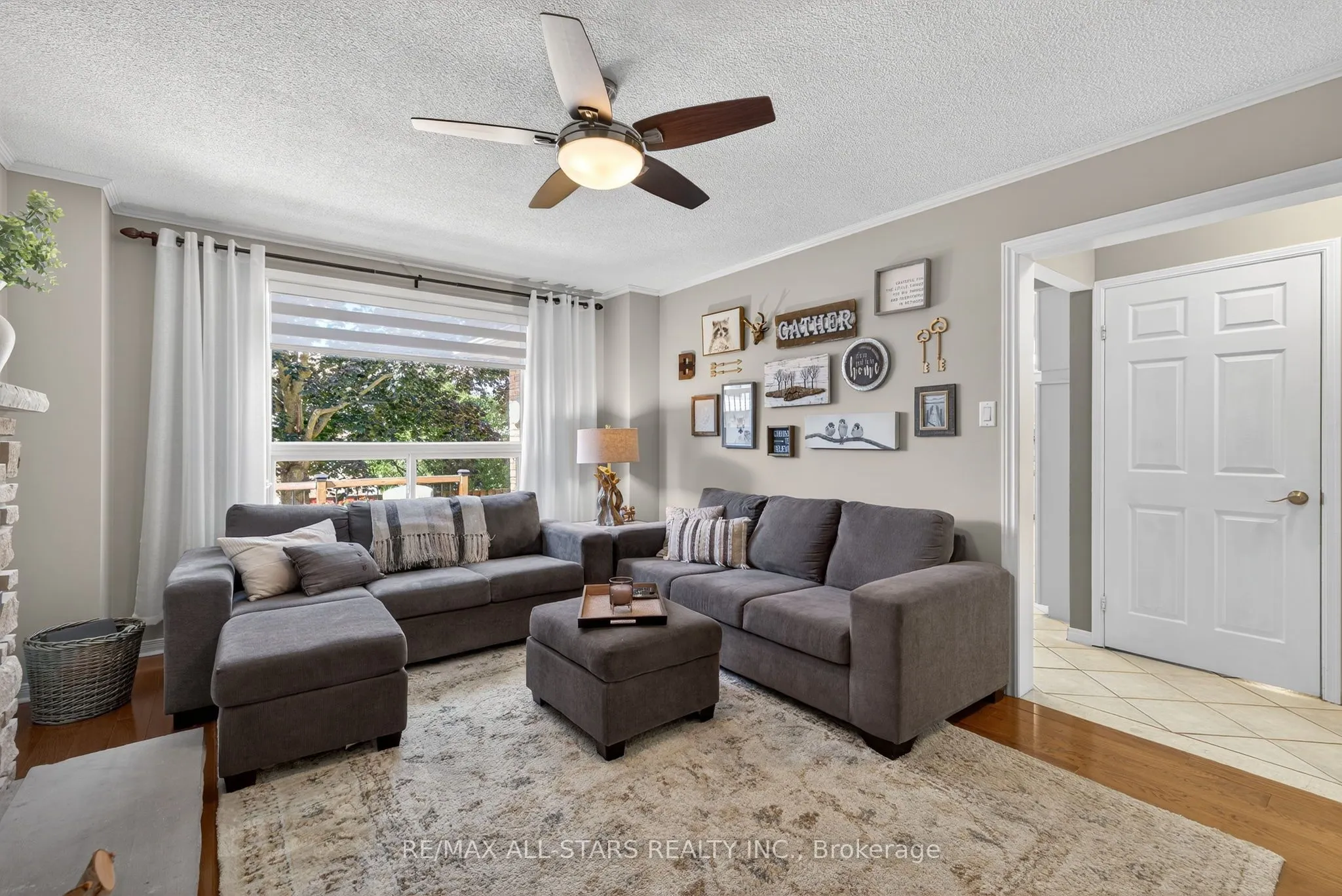 10 Castille Crescent