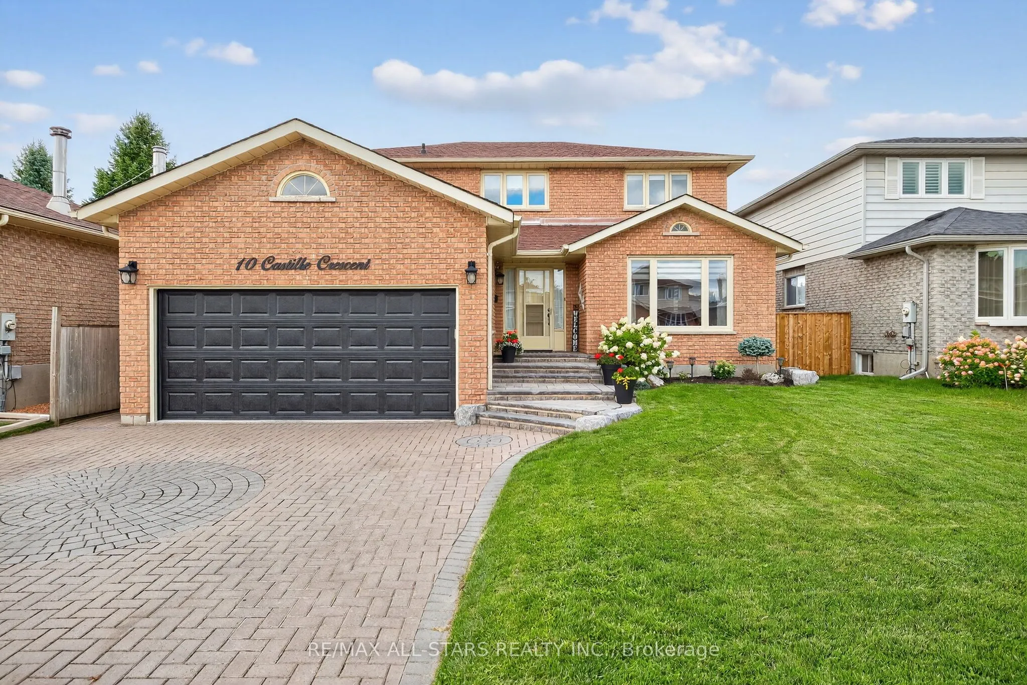 10 Castille Crescent