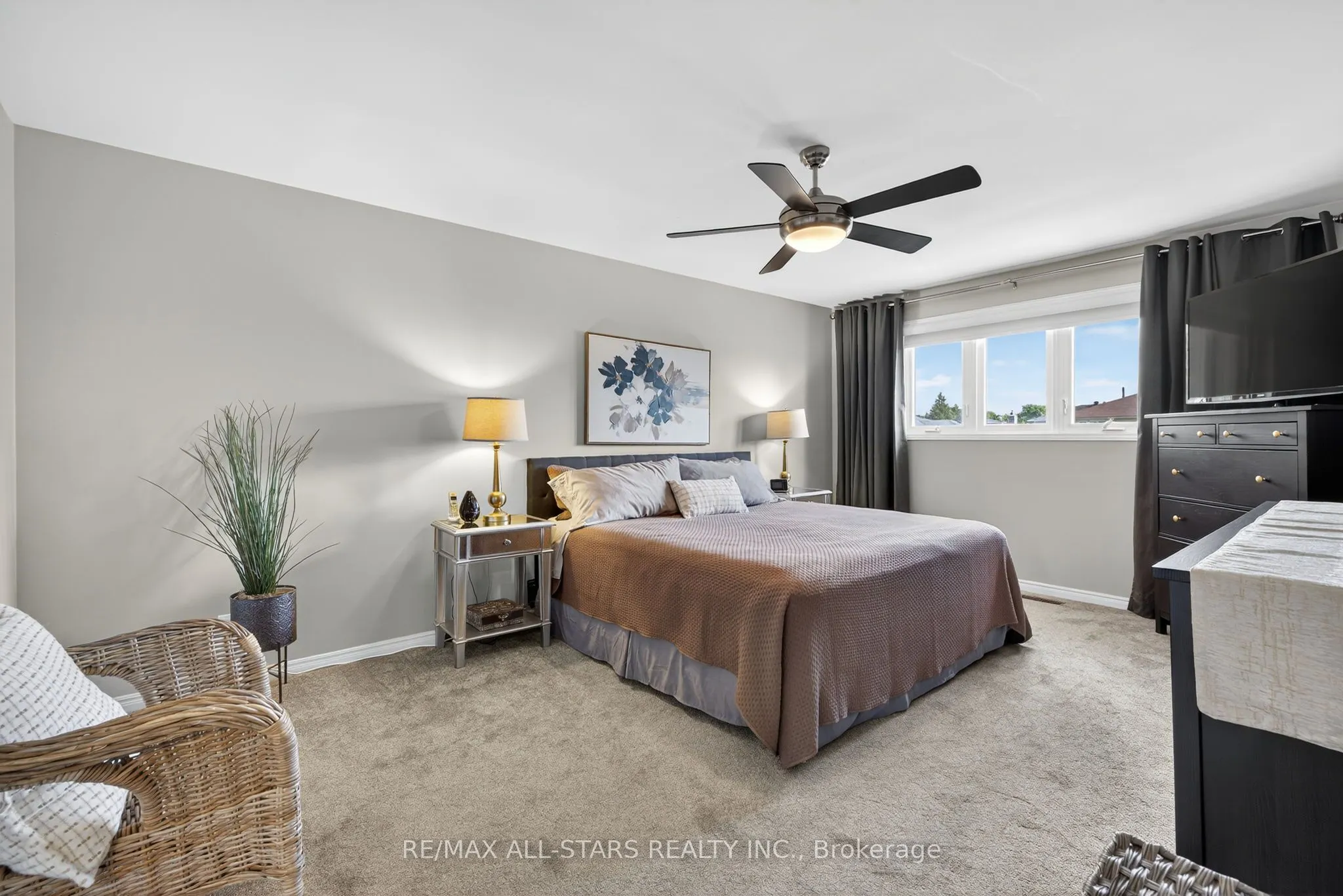 10 Castille Crescent