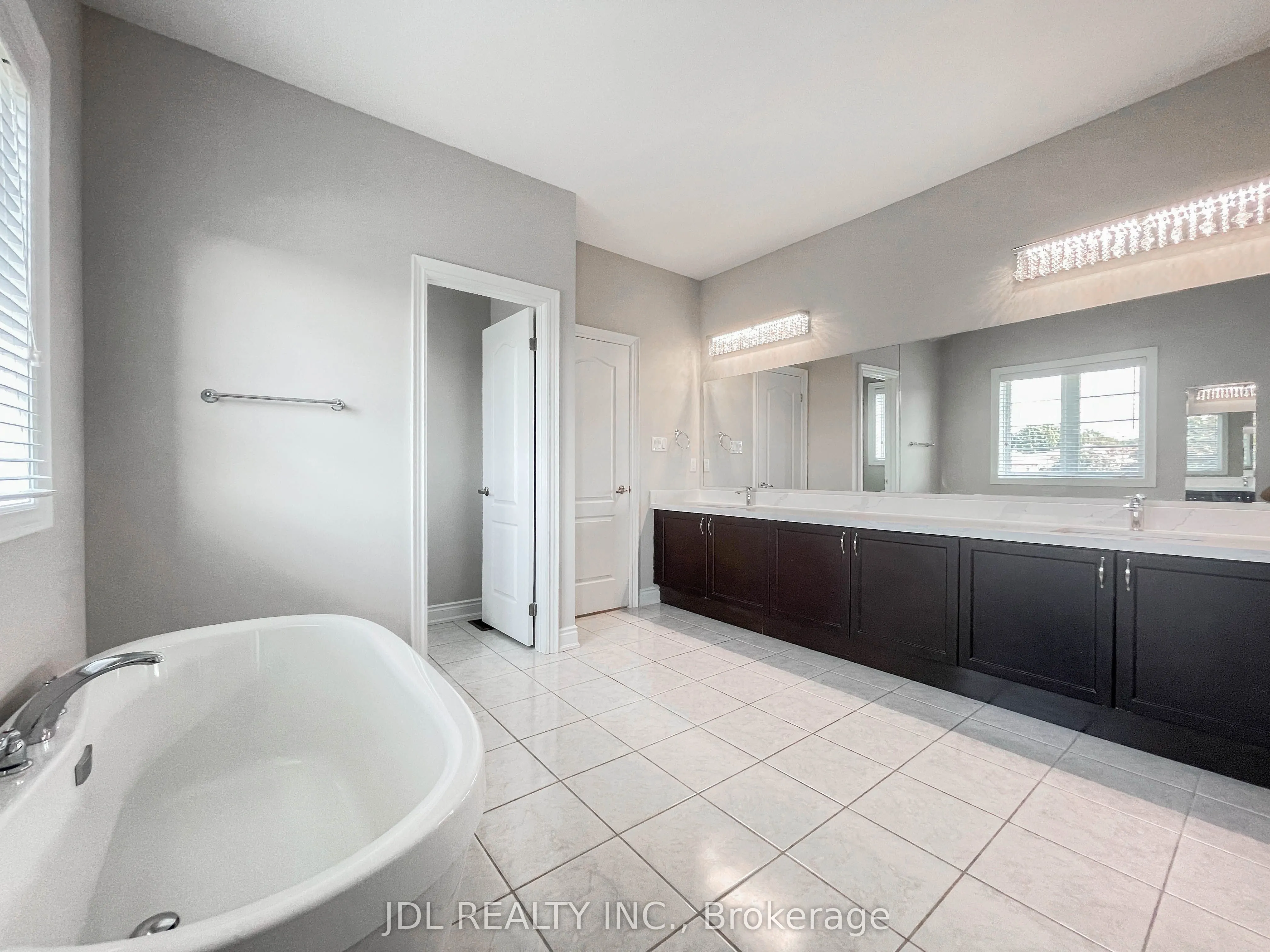 56 Alf Neely Way