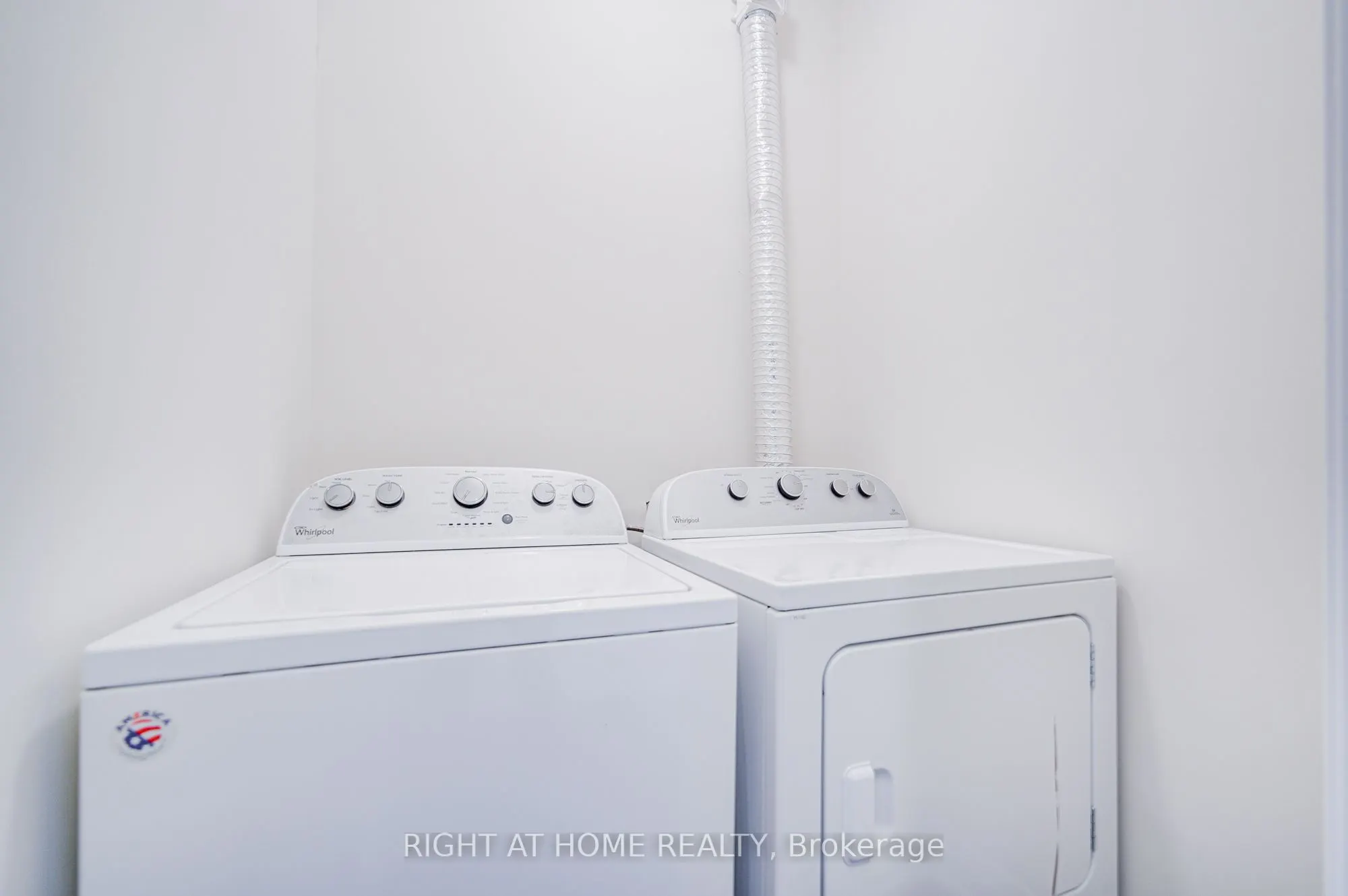 33 John Stocks Way, #Unit 3B