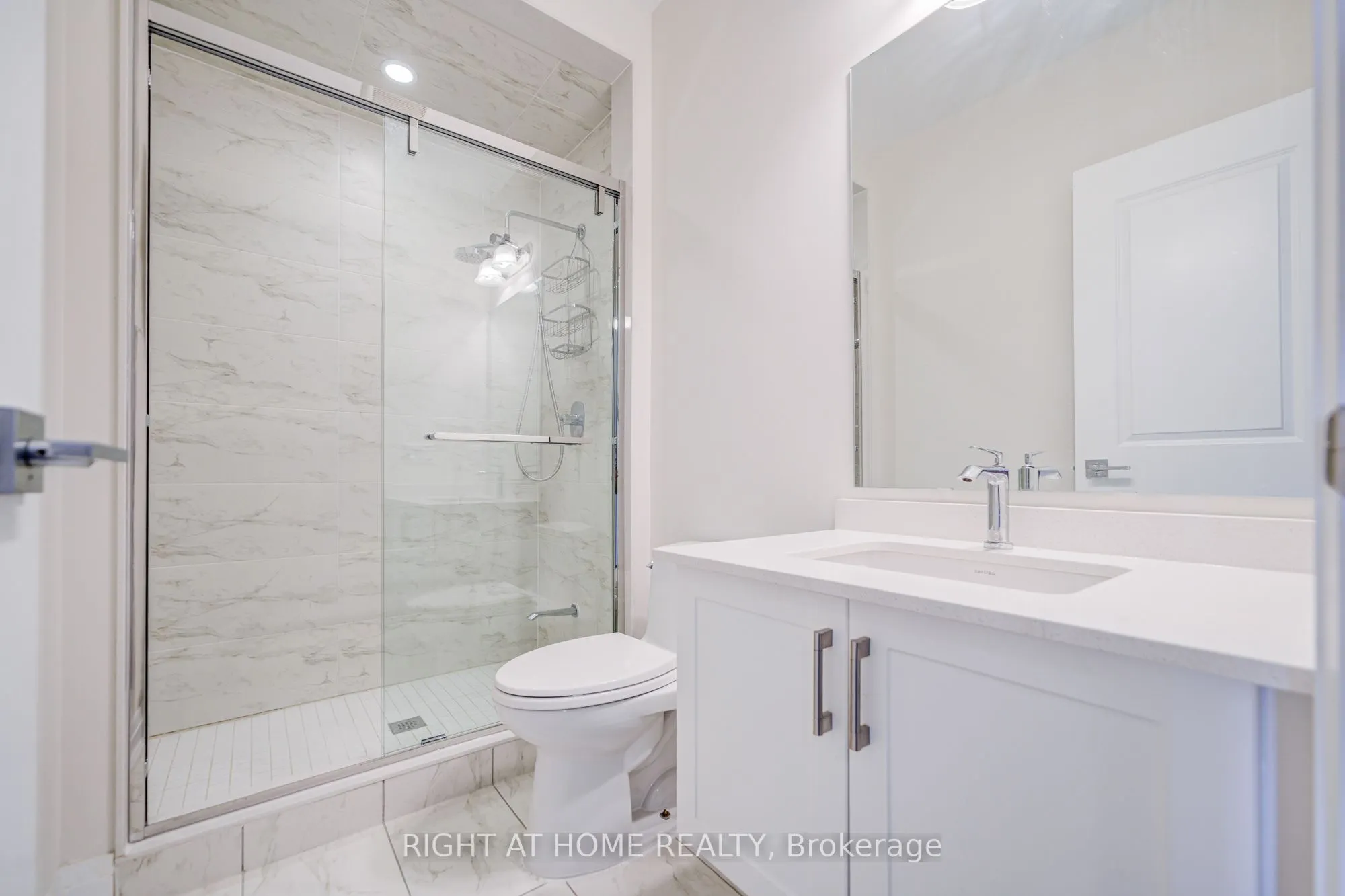 33 John Stocks Way, #Unit 3B