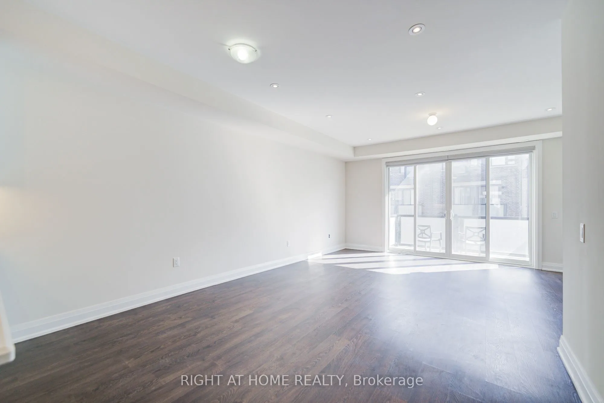 33 John Stocks Way, #Unit 3B