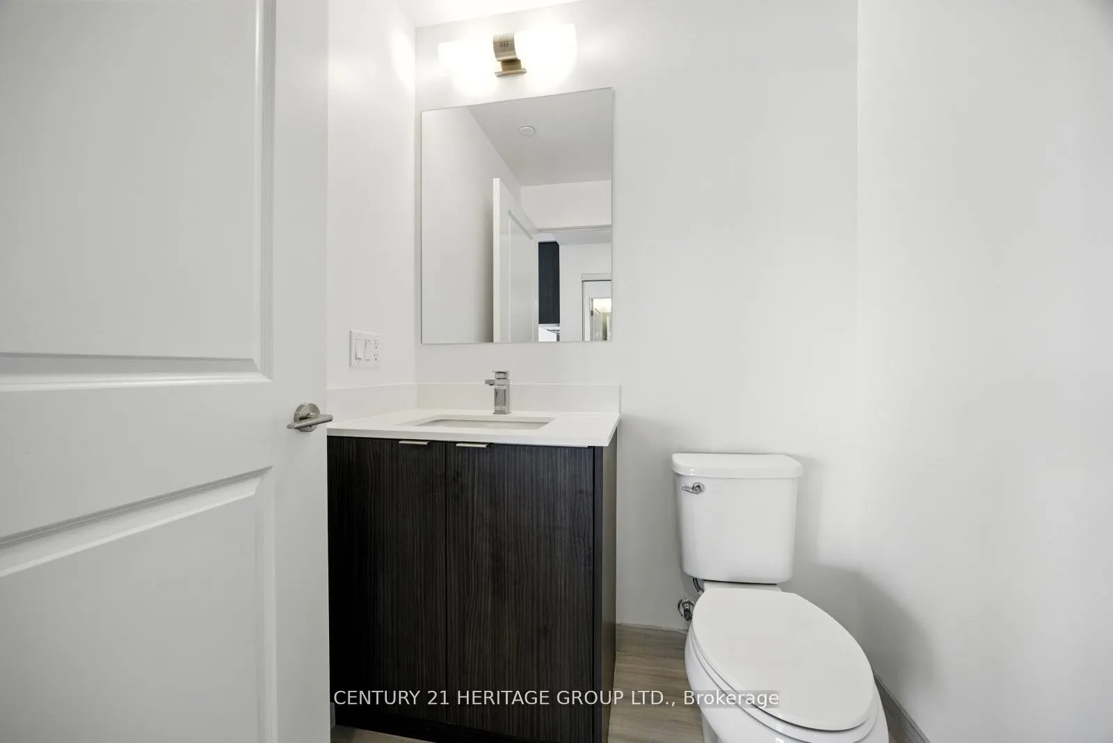 100 Eagle Rock Way N, #605