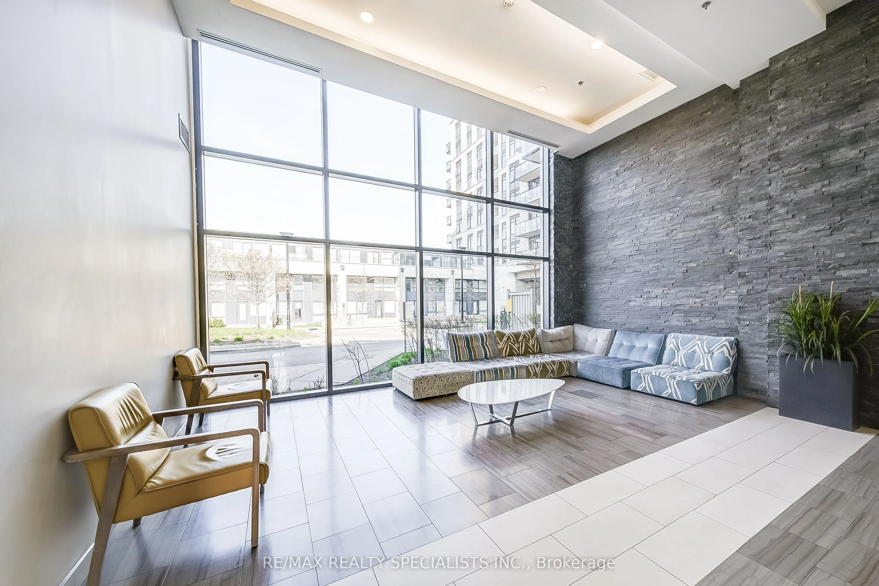 24 Woodstream Boulevard, #710