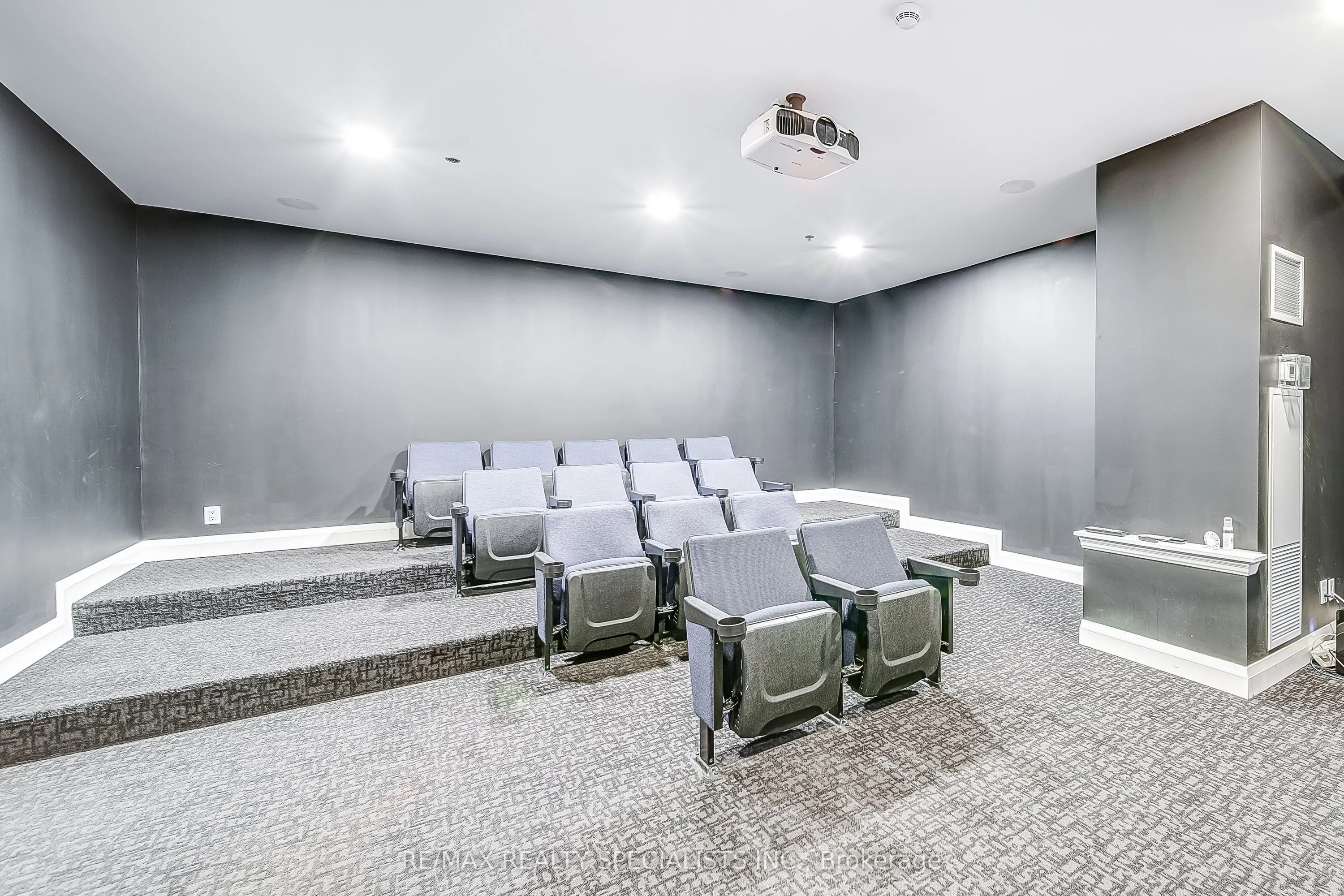 24 Woodstream Boulevard, #710