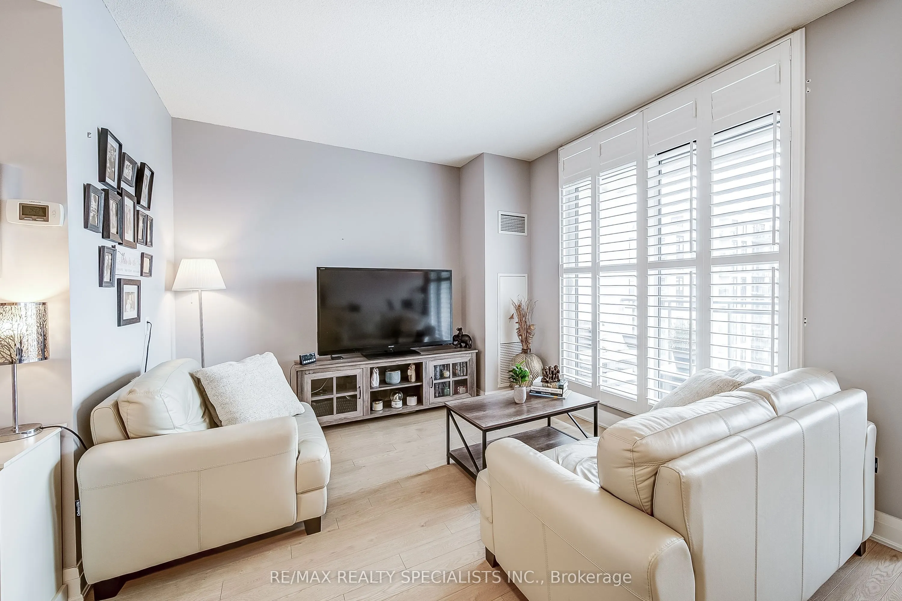 24 Woodstream Boulevard, #710