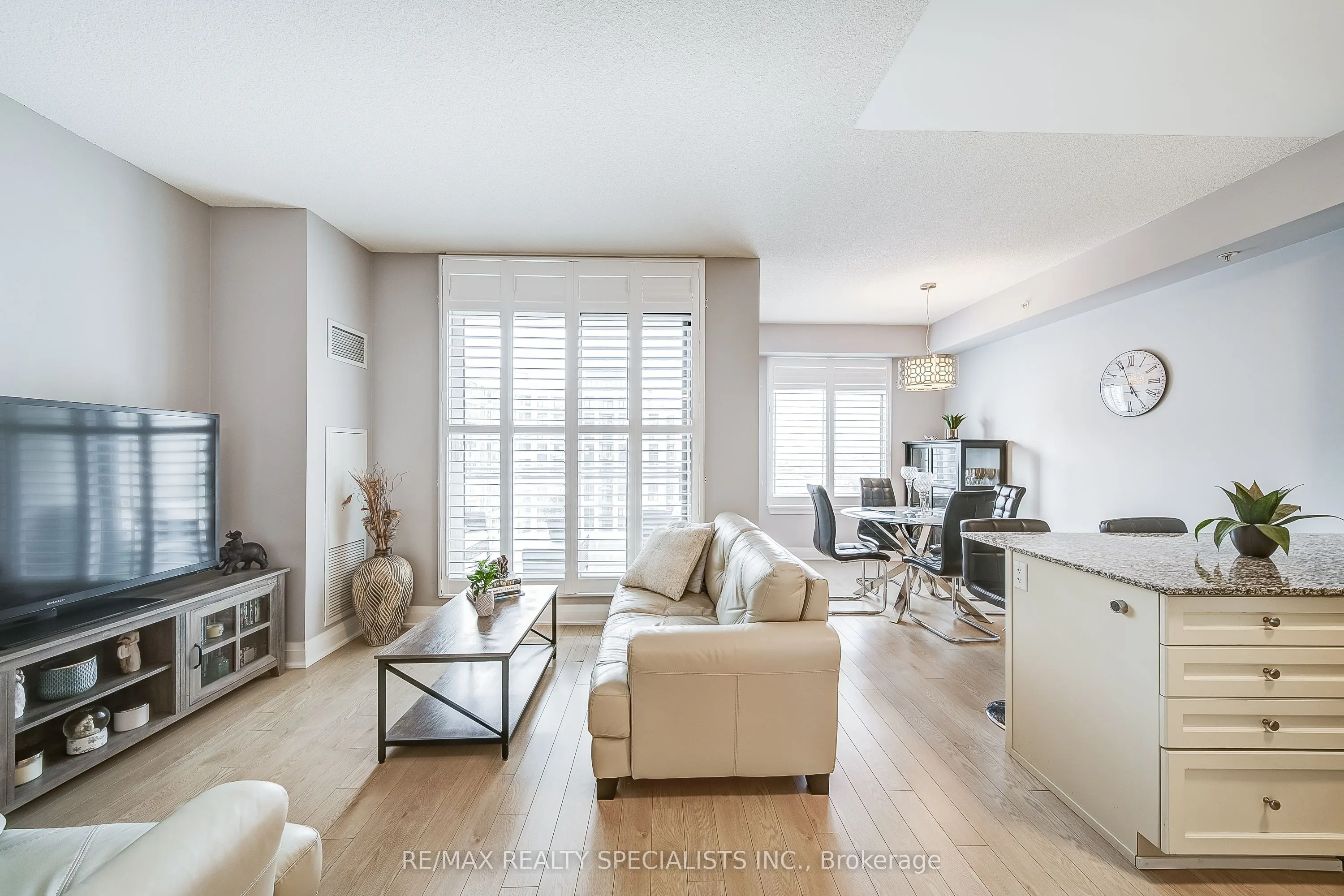 24 Woodstream Boulevard, #710