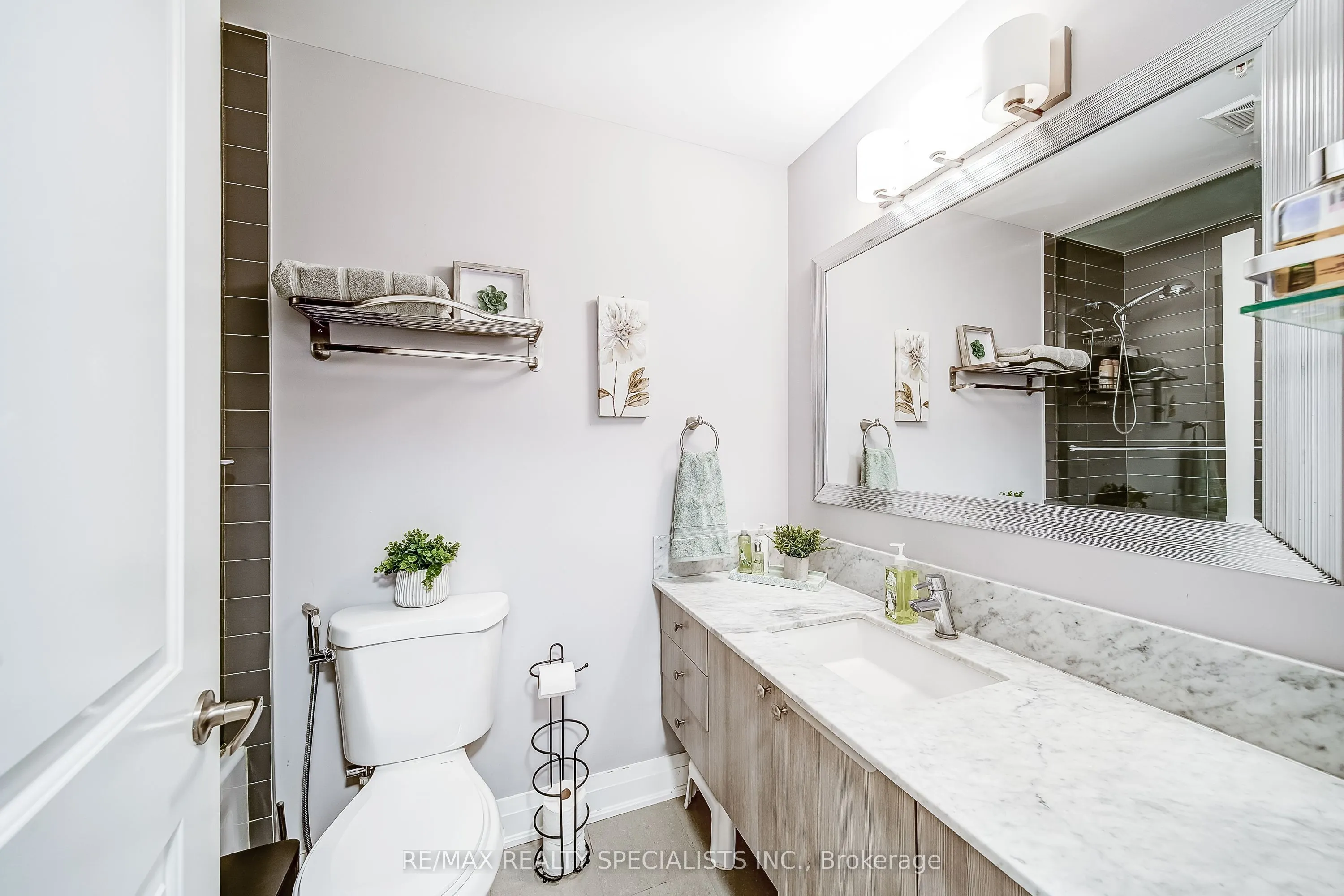 24 Woodstream Boulevard, #710