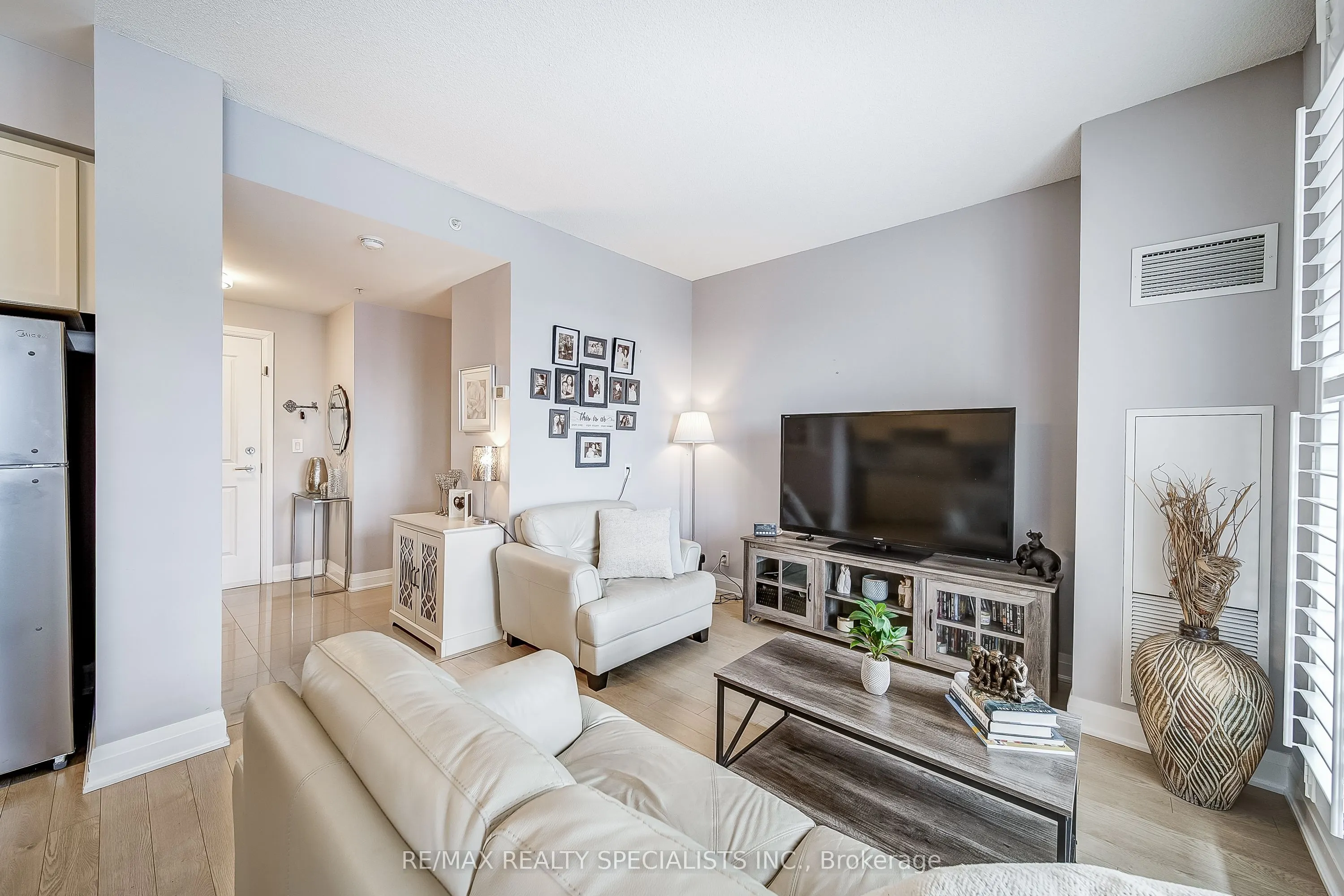 24 Woodstream Boulevard, #710