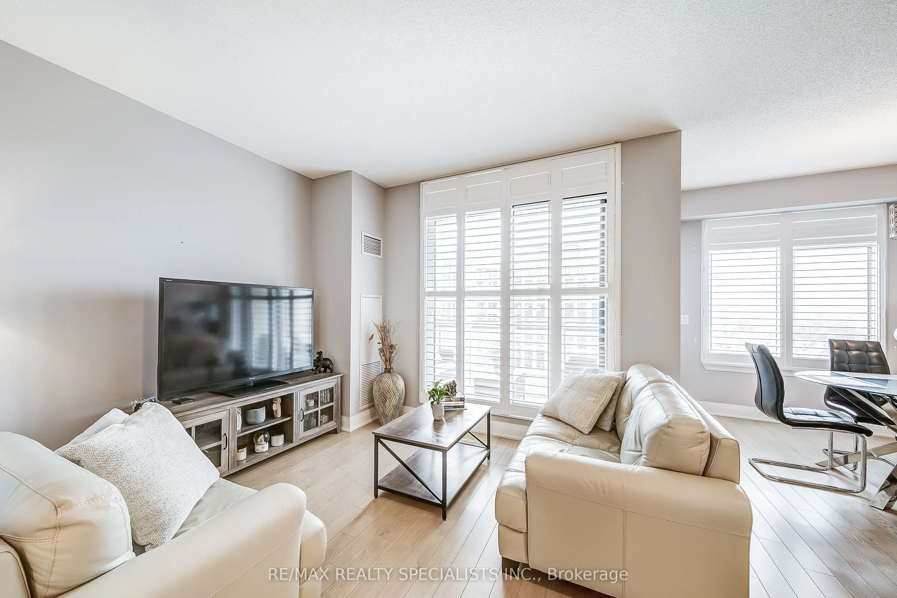 24 Woodstream Boulevard, #710