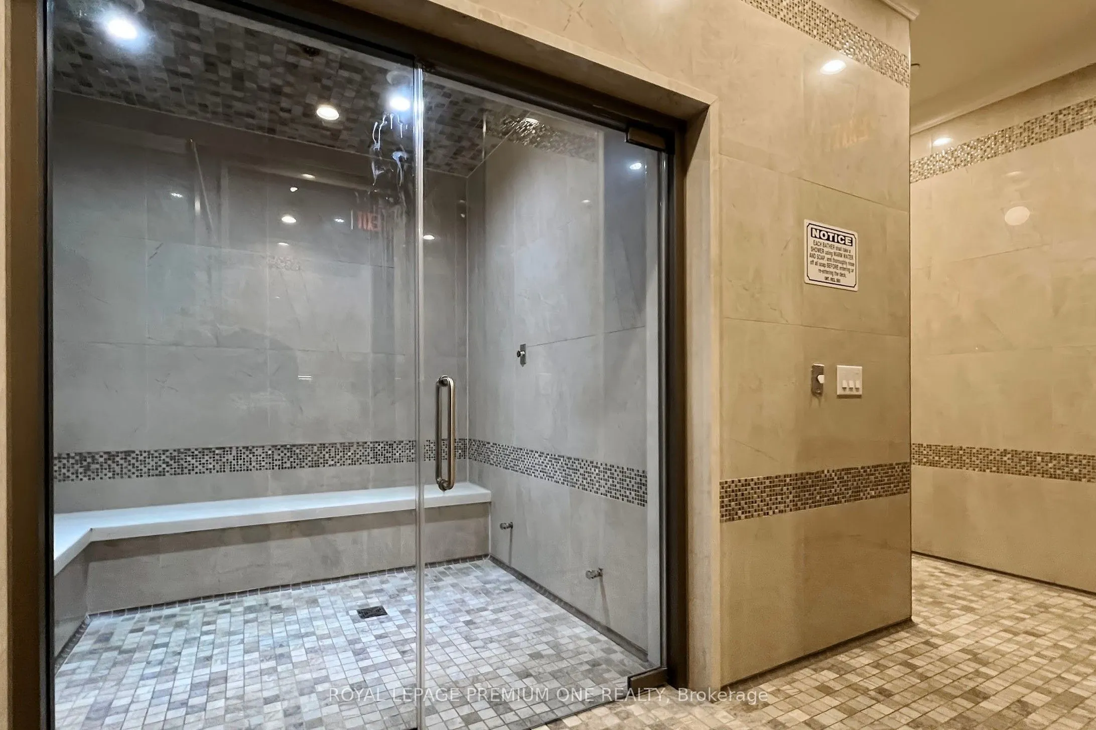 9255 Jane Street, #1202