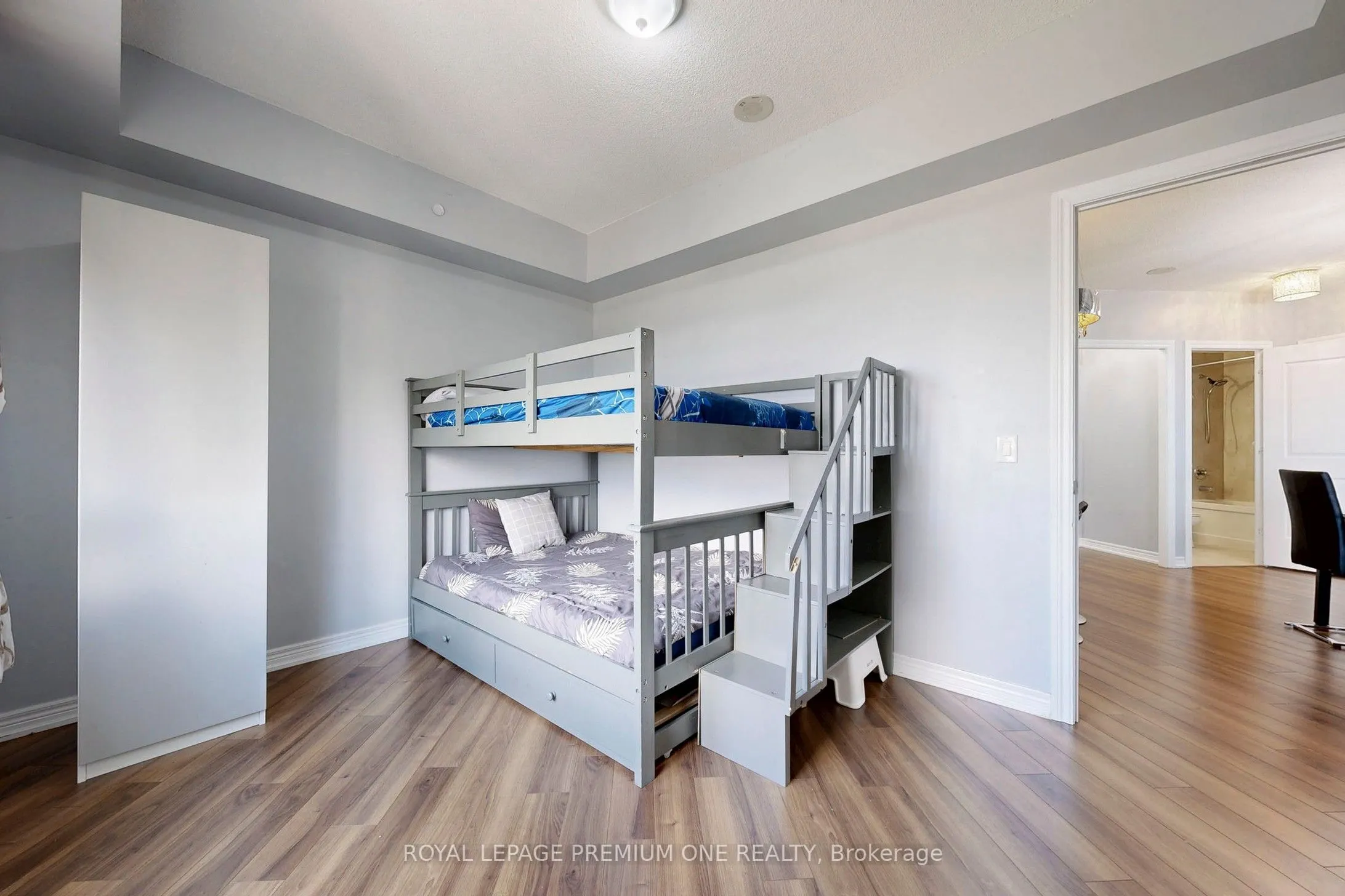 9255 Jane Street, #1202