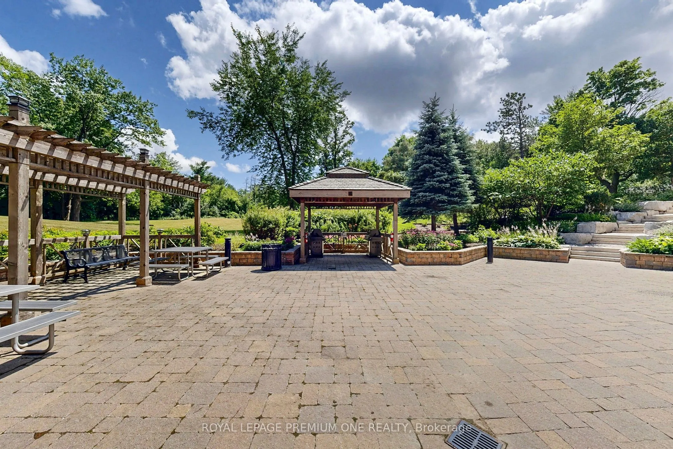 9255 Jane Street, #1202