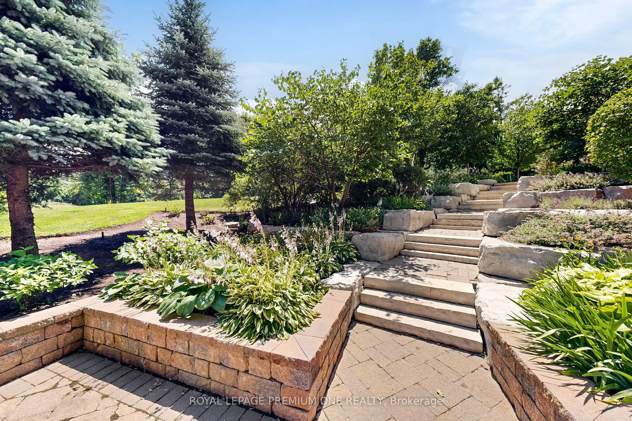 9255 Jane Street, #1202
