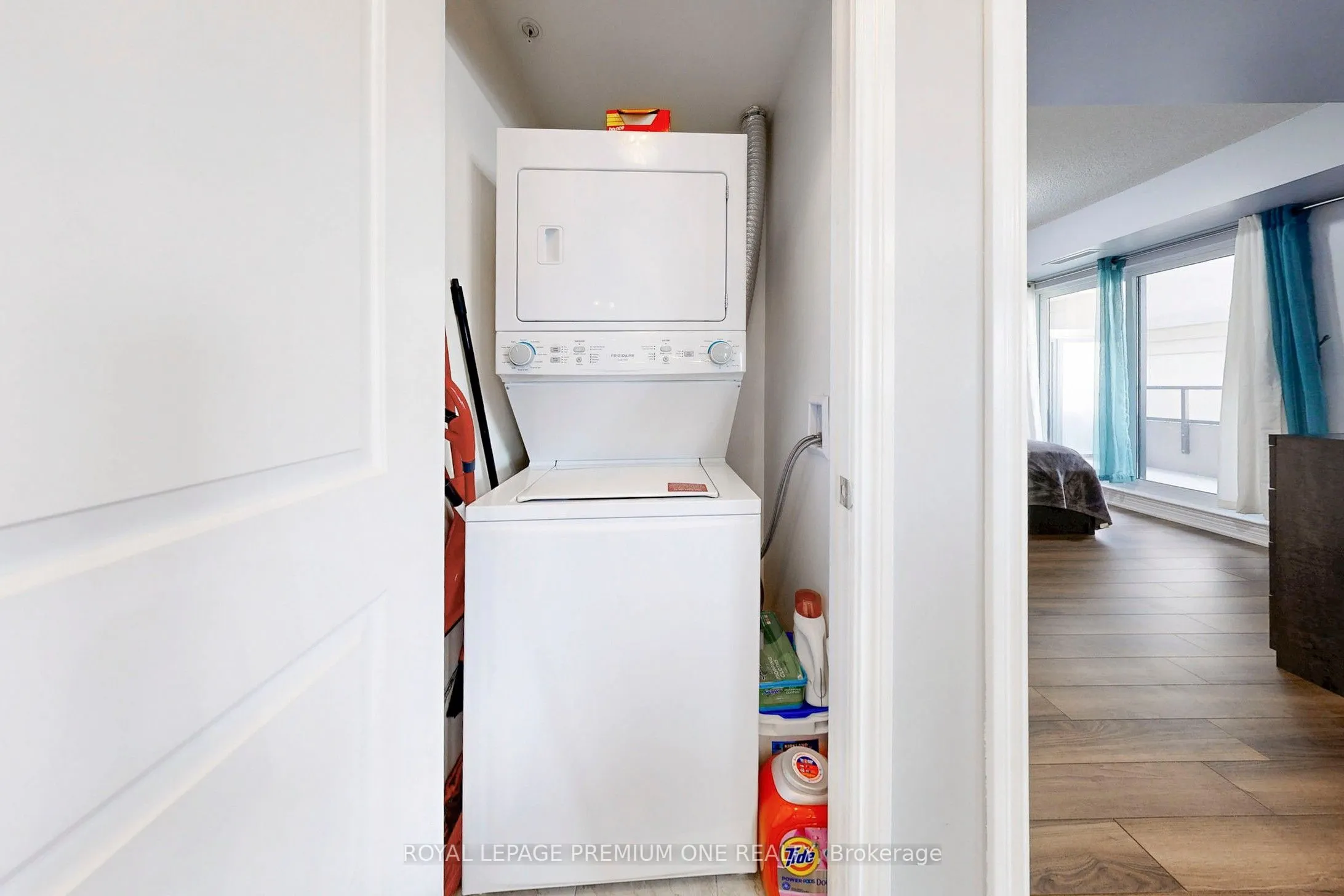 9255 Jane Street, #1202