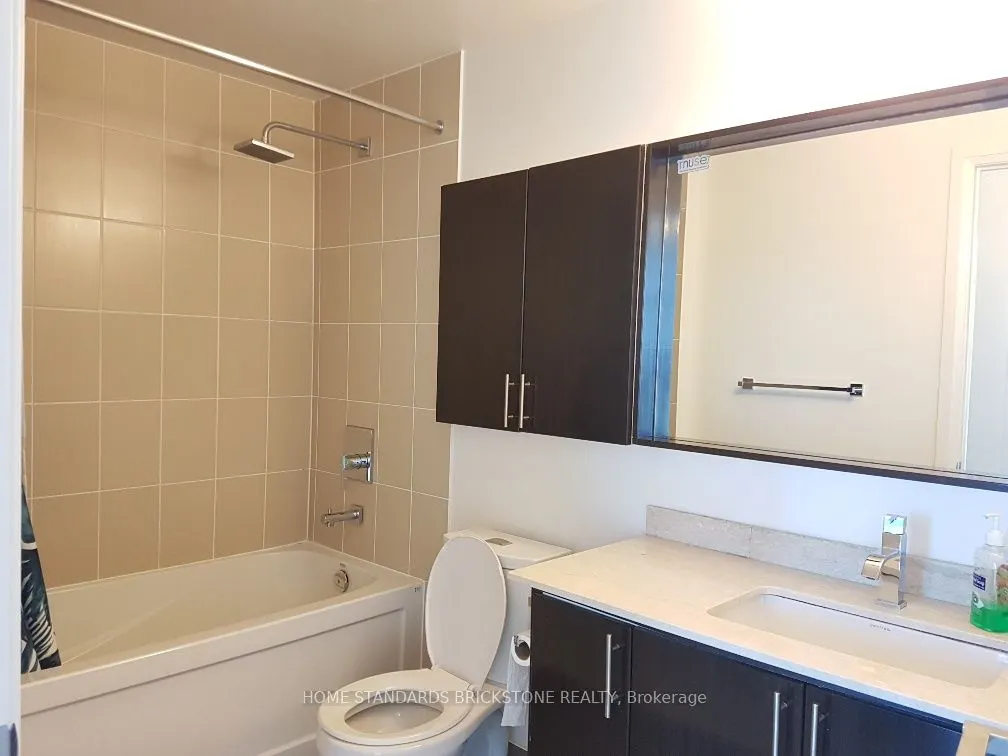 7171 Yonge Street, #2802