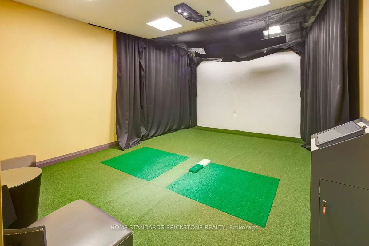 7171 Yonge Street, #2802