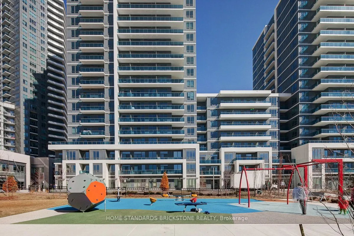 7171 Yonge Street, #2802