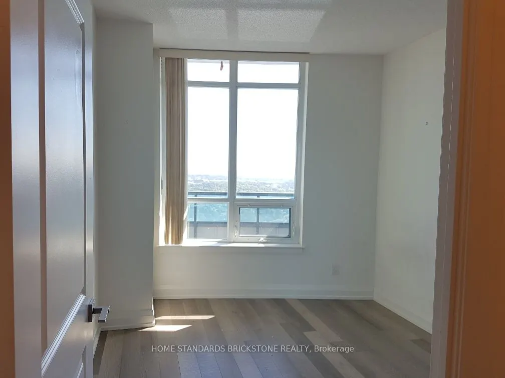 7171 Yonge Street, #2802