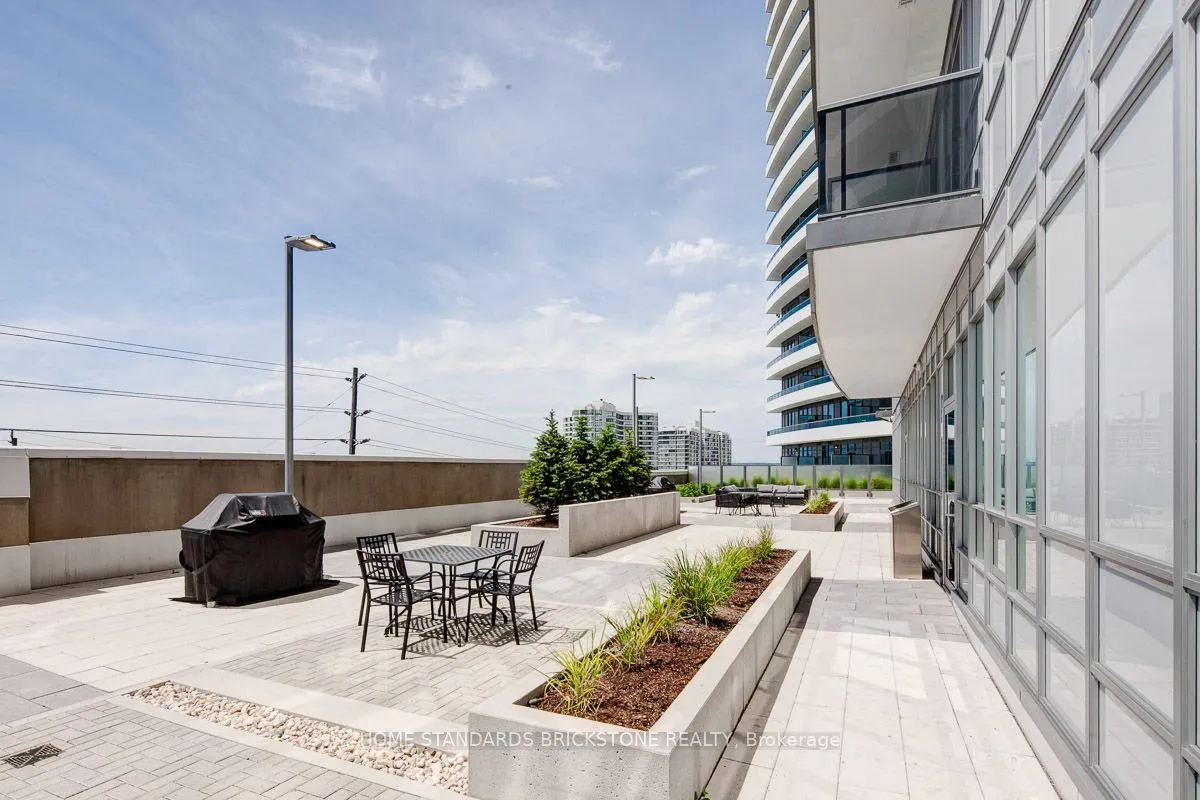 7171 Yonge Street, #2802